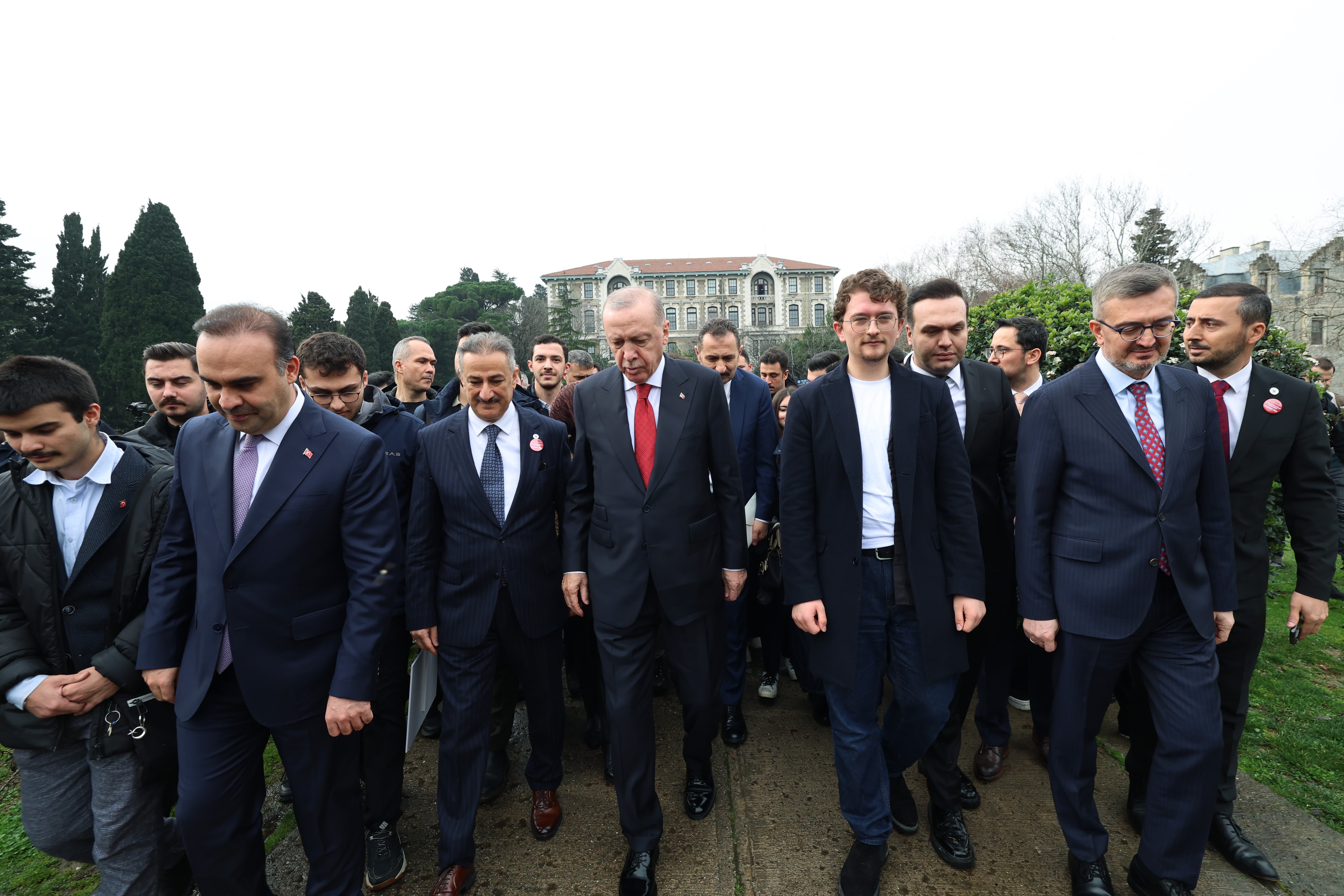 Cumhurbaşkanı Erdoğan konuşma yapıyor