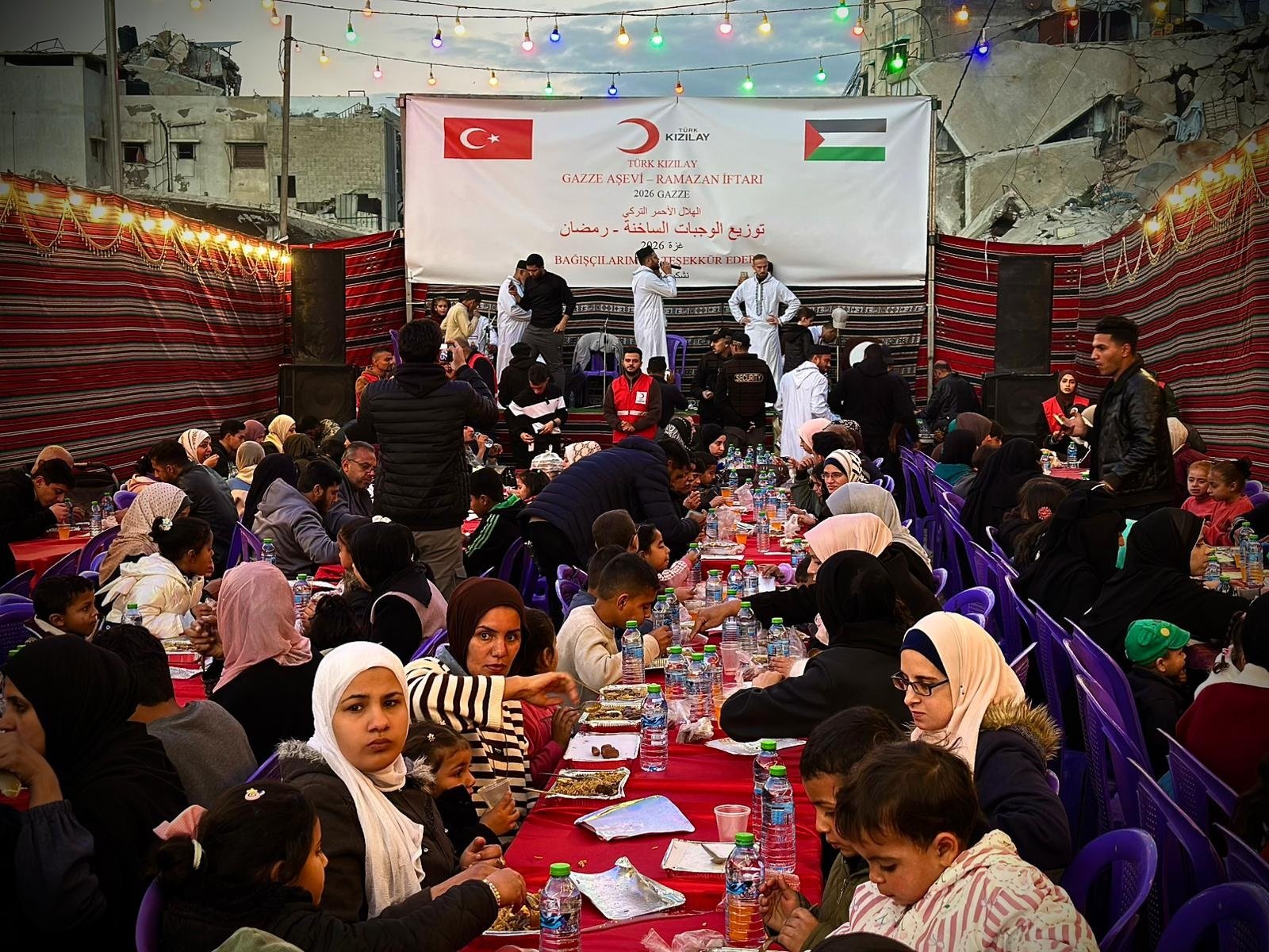 Türk Kızılay Yardım Dağıtımı