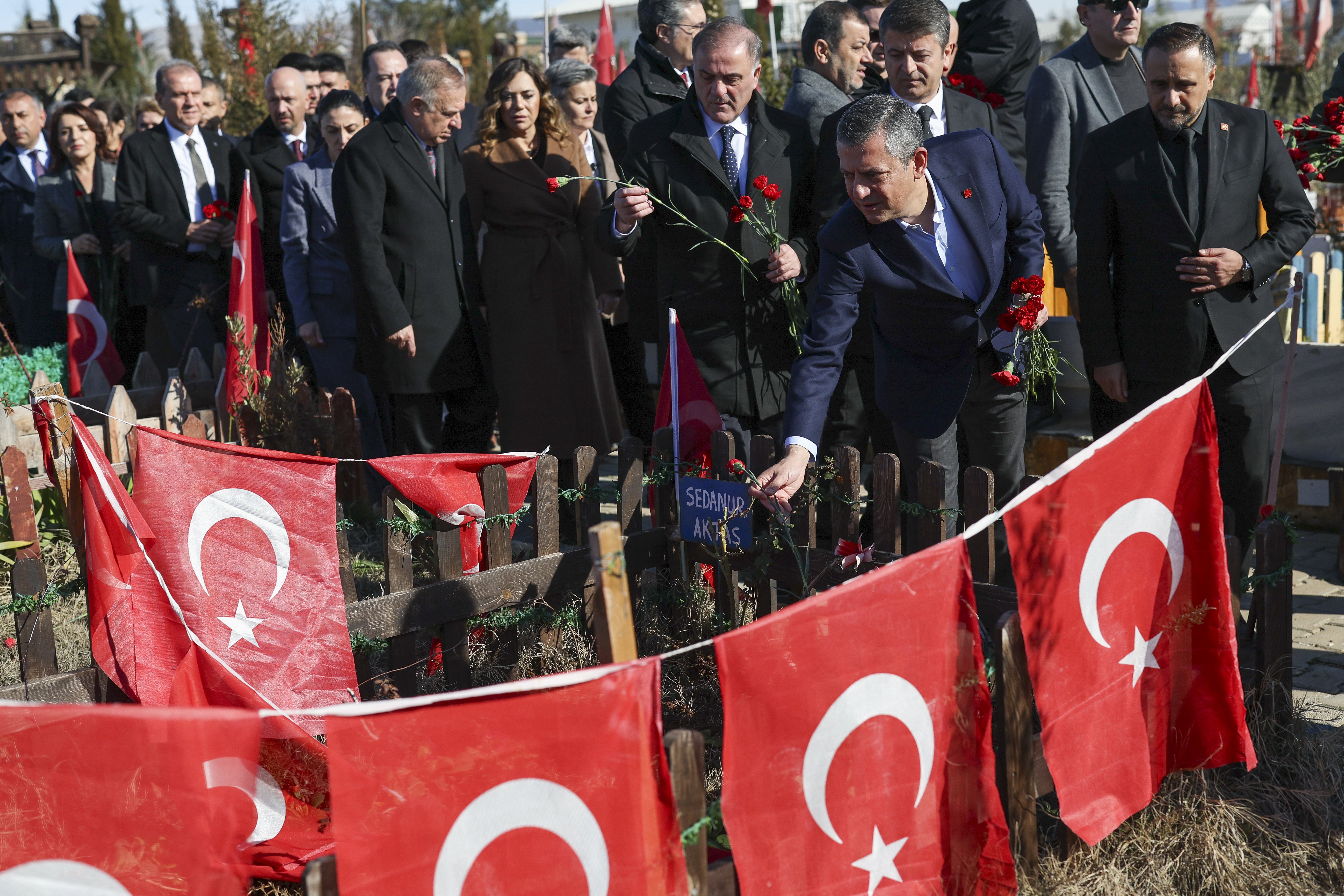 Özgür Özel Deprem Bölgesi