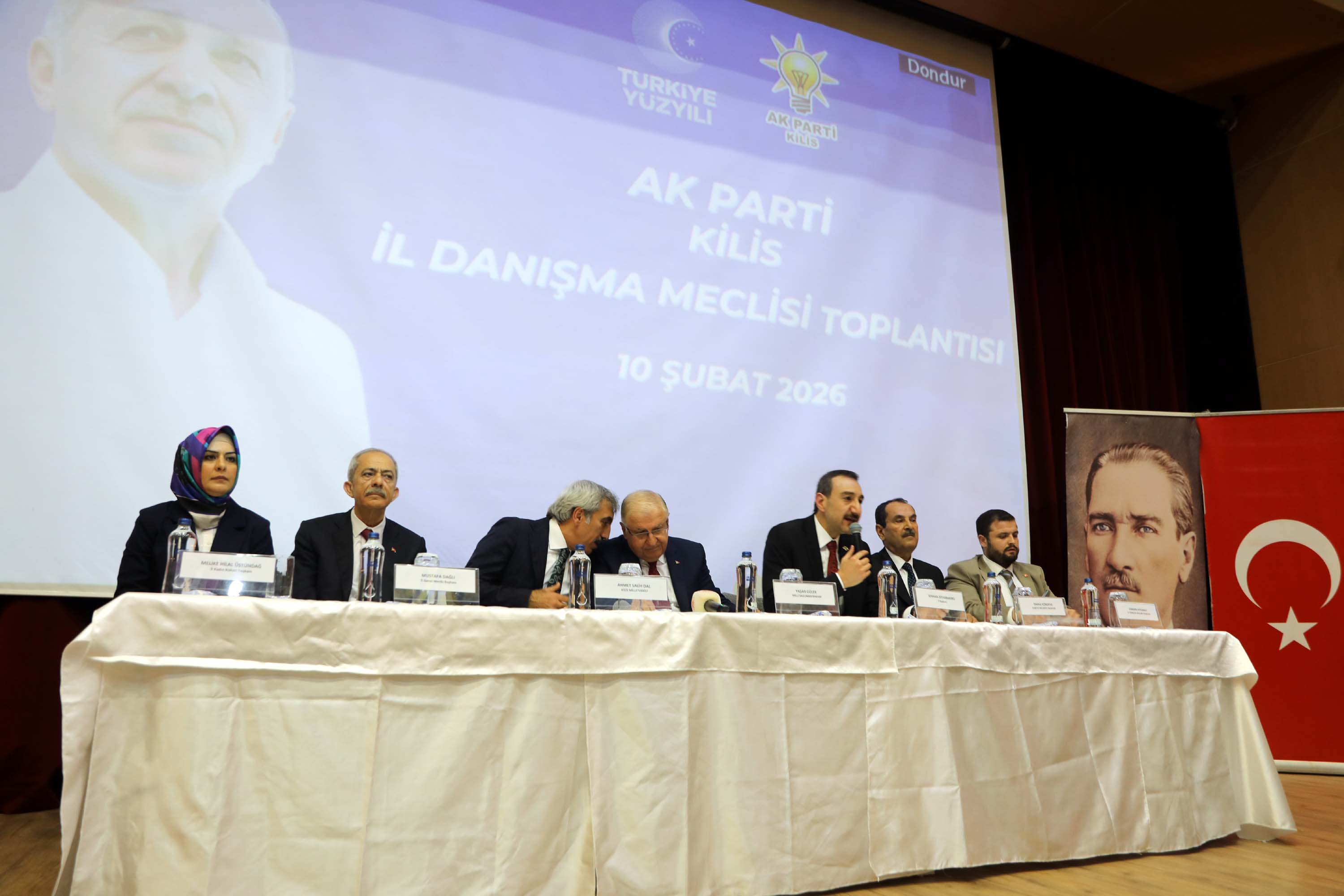 Milli Savunma Bakanı Yaşar Güler