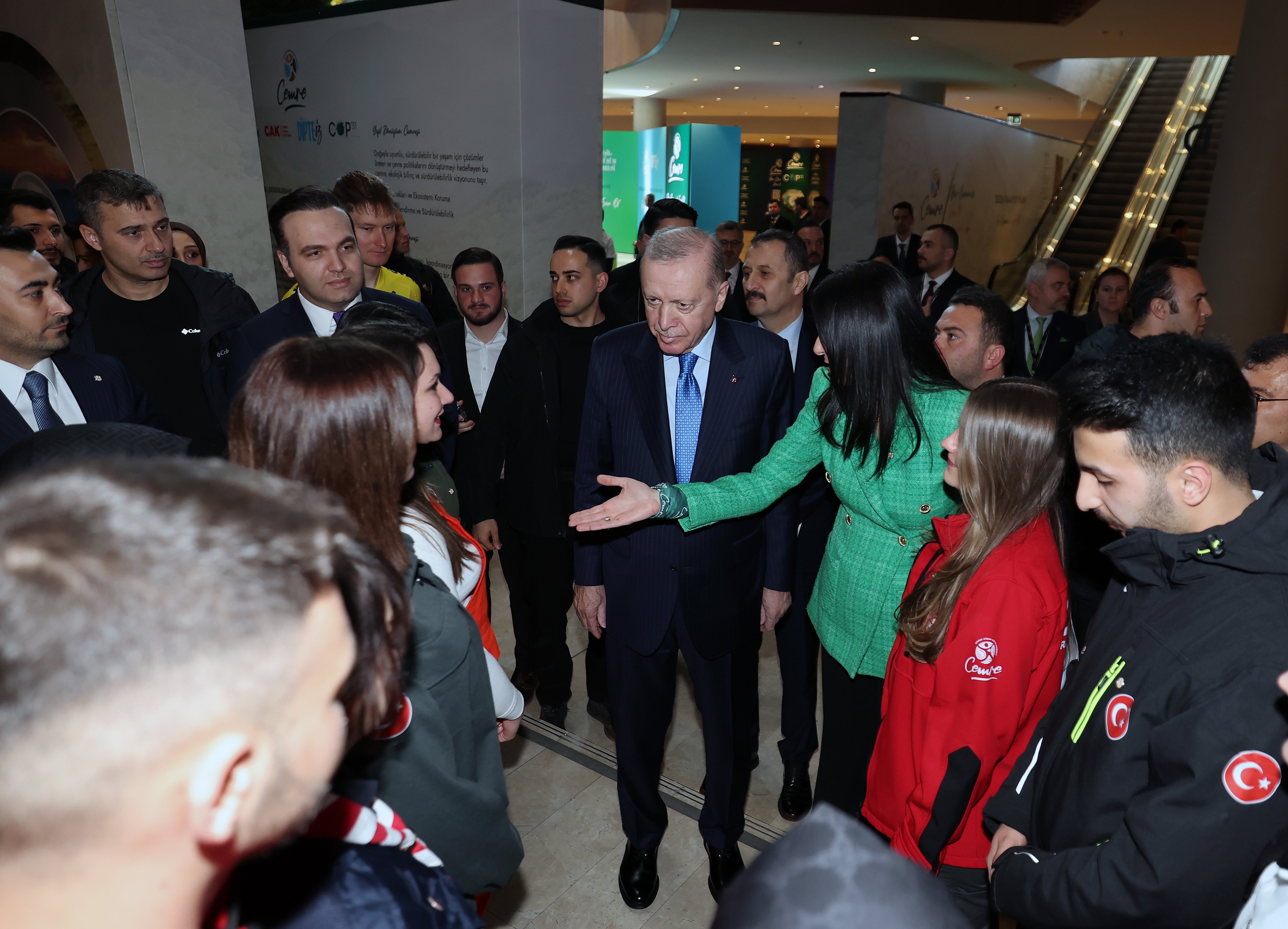 Cumhurbaşkanı Erdoğan gençlere hitap ediyor