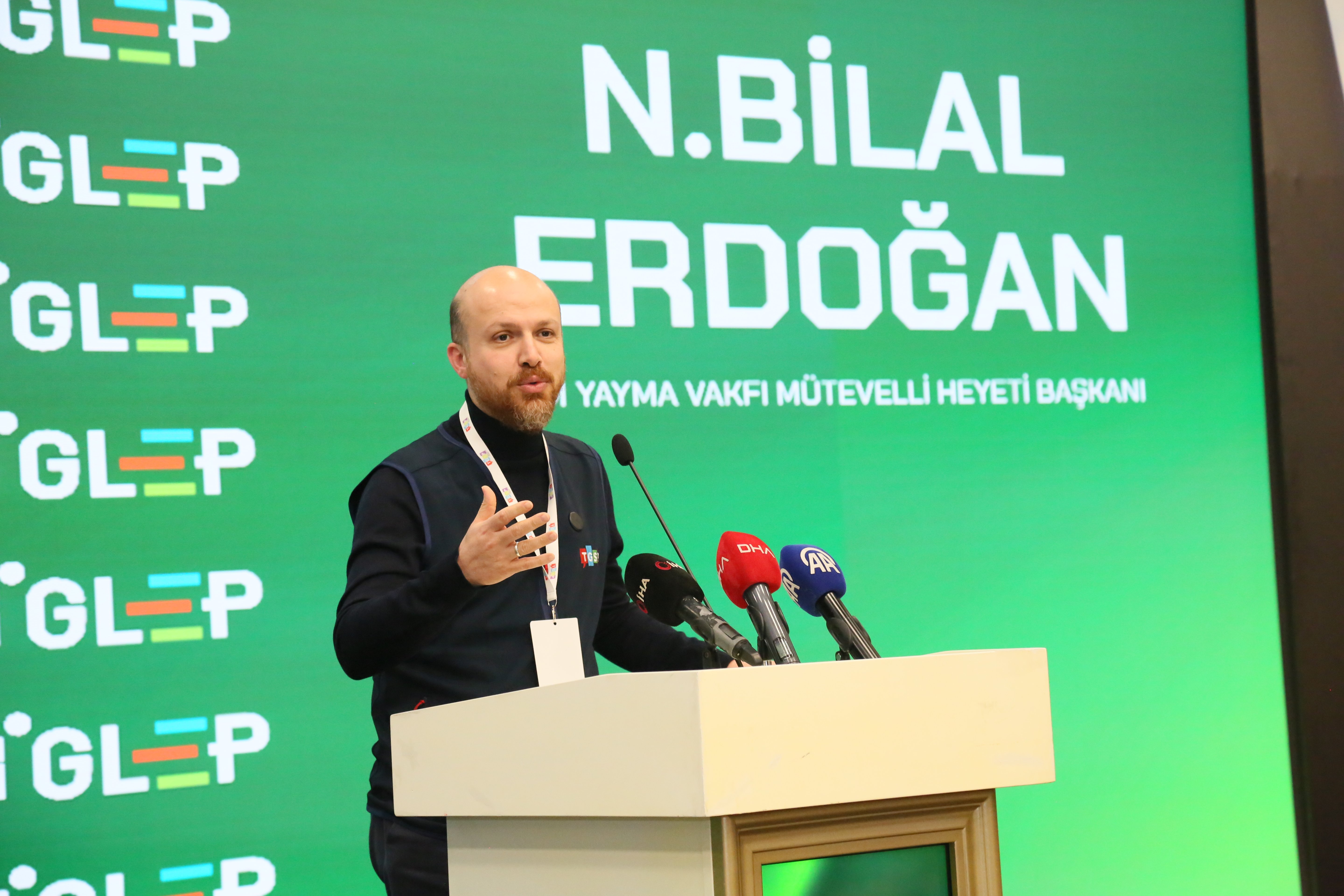 Bilal Erdoğan Konuşma Yapıyor