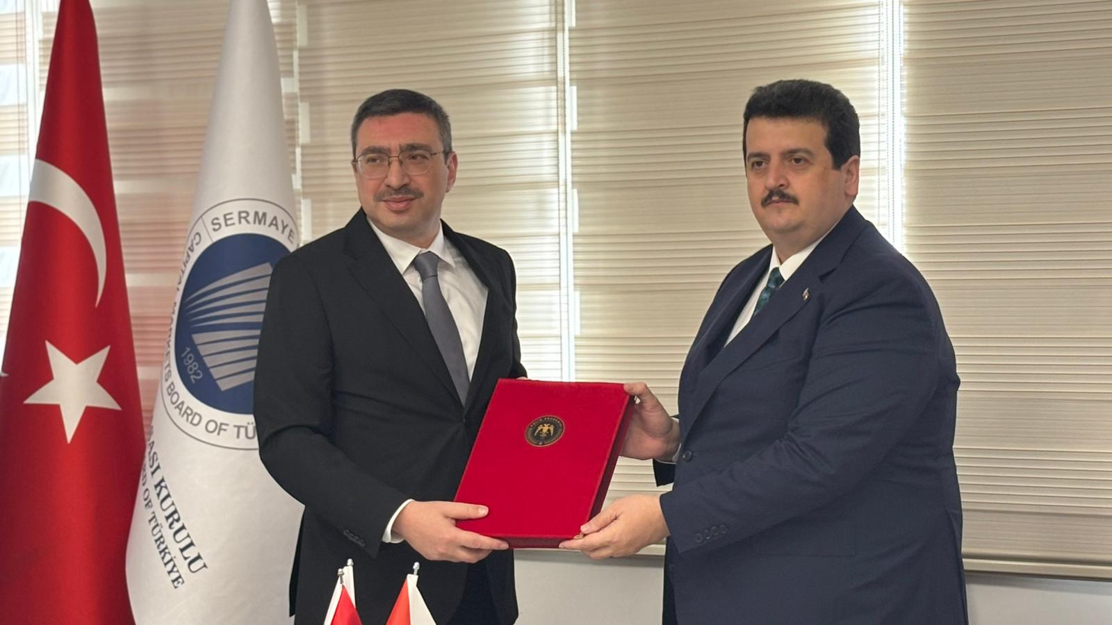 SPK Başkanı İbrahim Ömer Gönül konuşma yapıyor