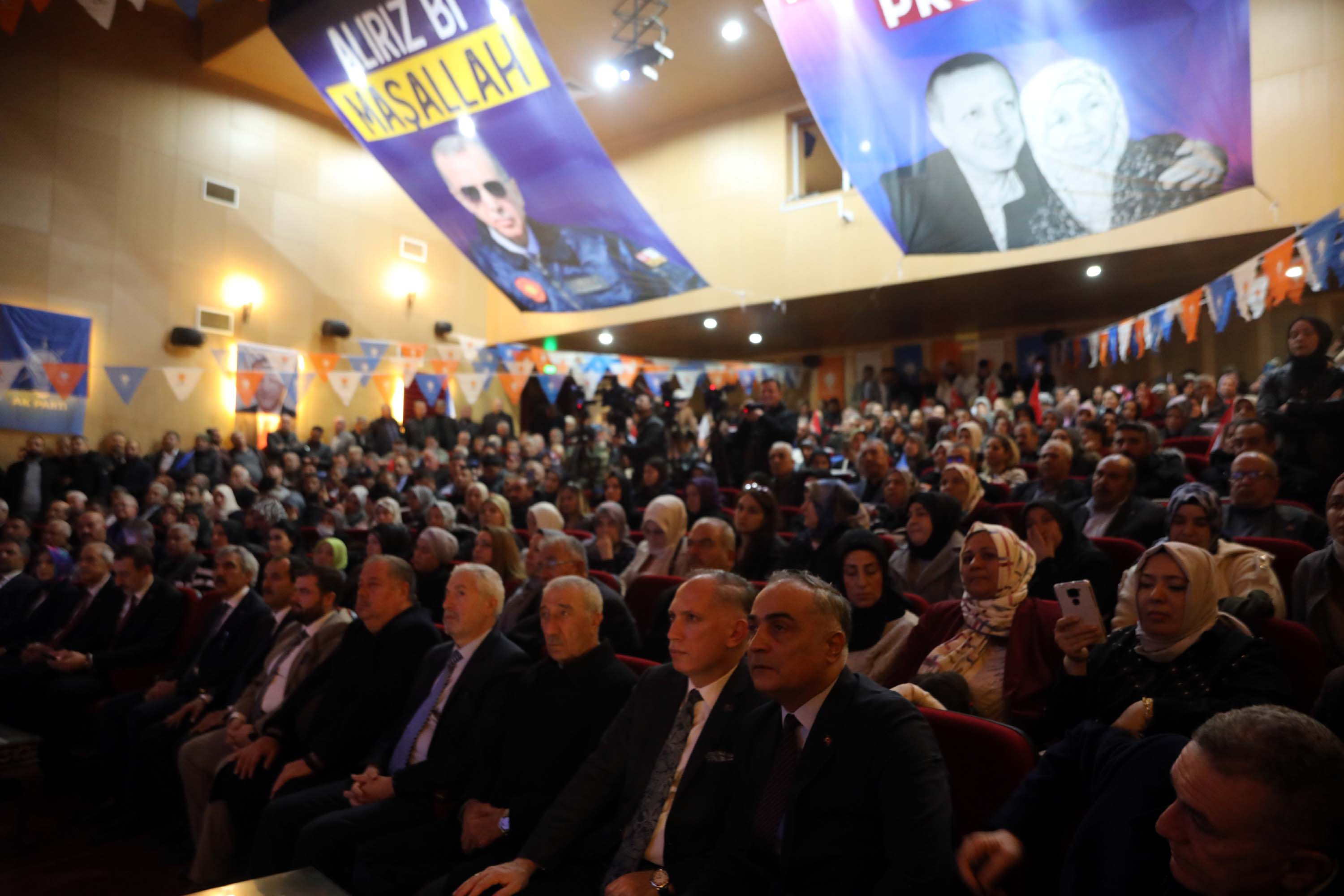 Milli Savunma Bakanı Yaşar Güler AK Parti toplantısı