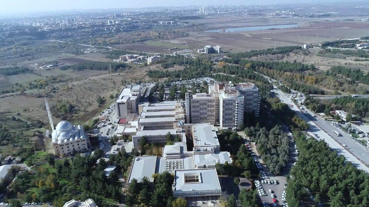 Dicle Üniversitesi Hastanesi iç görünüm