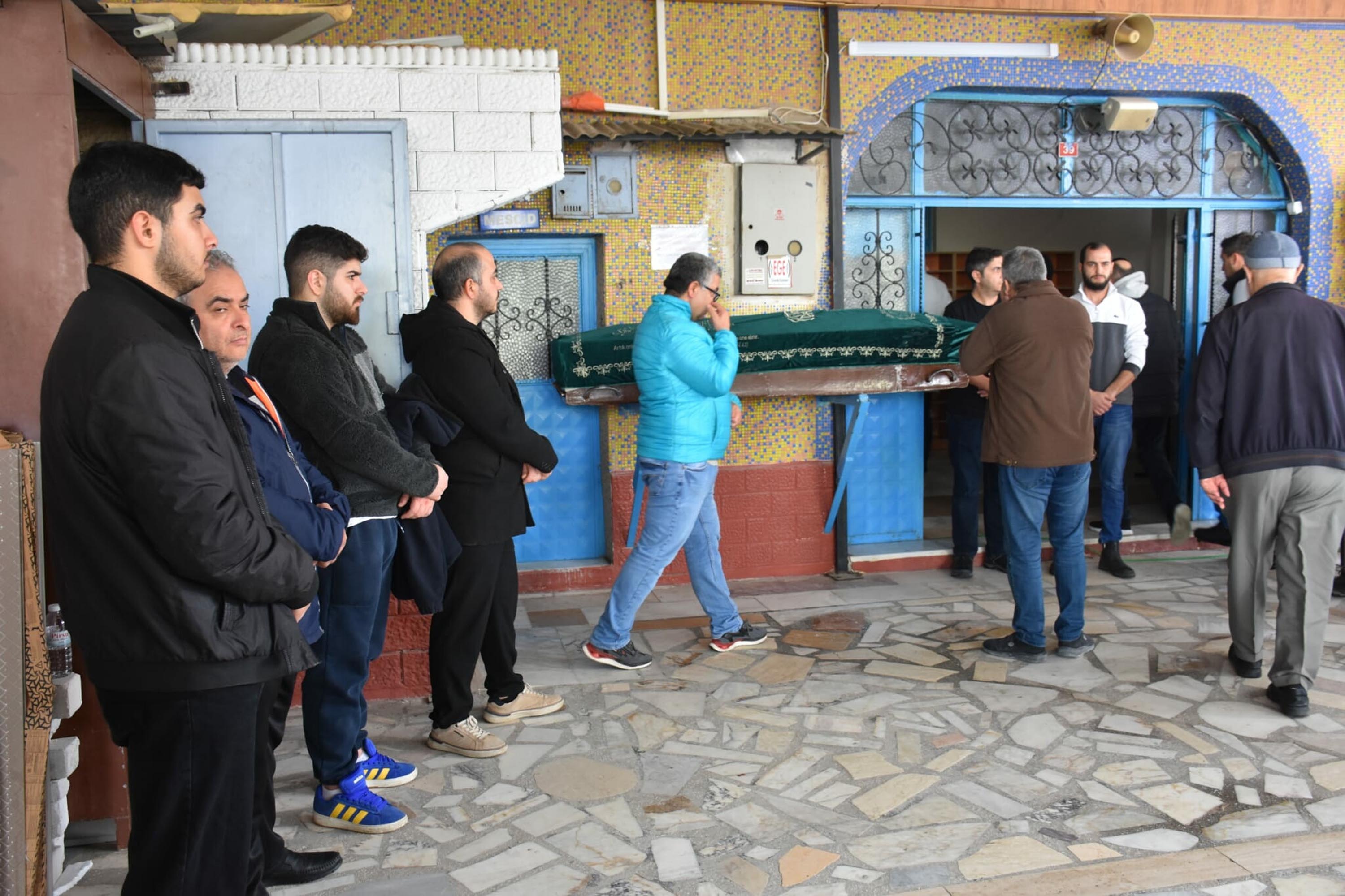 Mehmet Ekinci defin işlemi