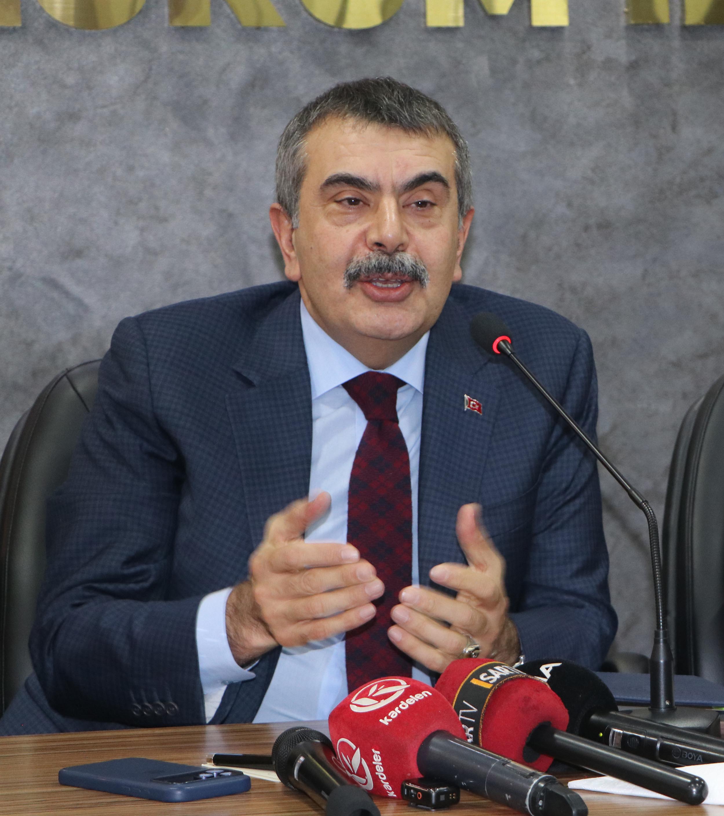 Milli Eğitim Bakanı Yusuf Tekin ve Aile Bakanı Mahinur Özdemir Göktaş