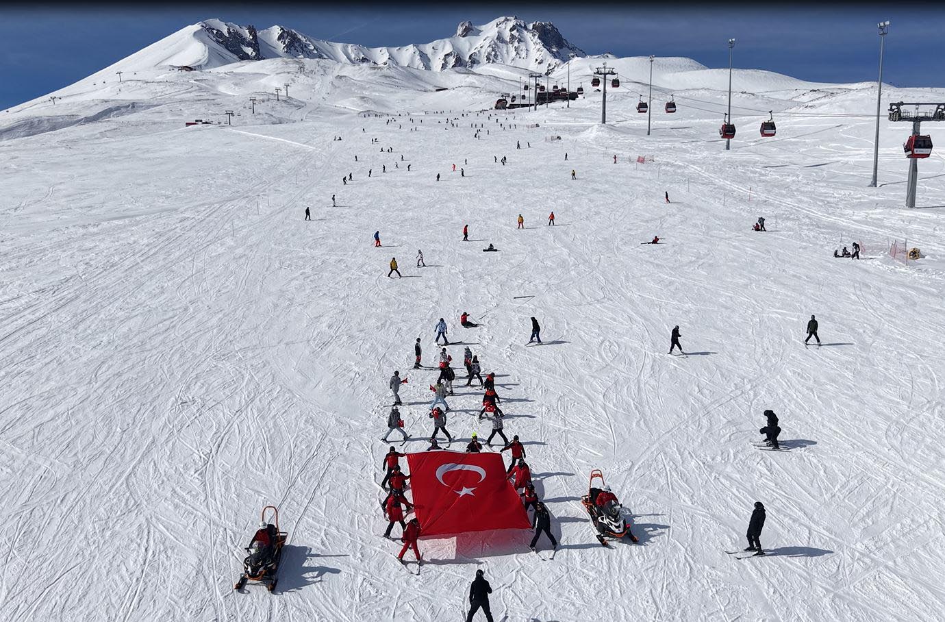 Suça sürüklenen çocuklara belge takdimi