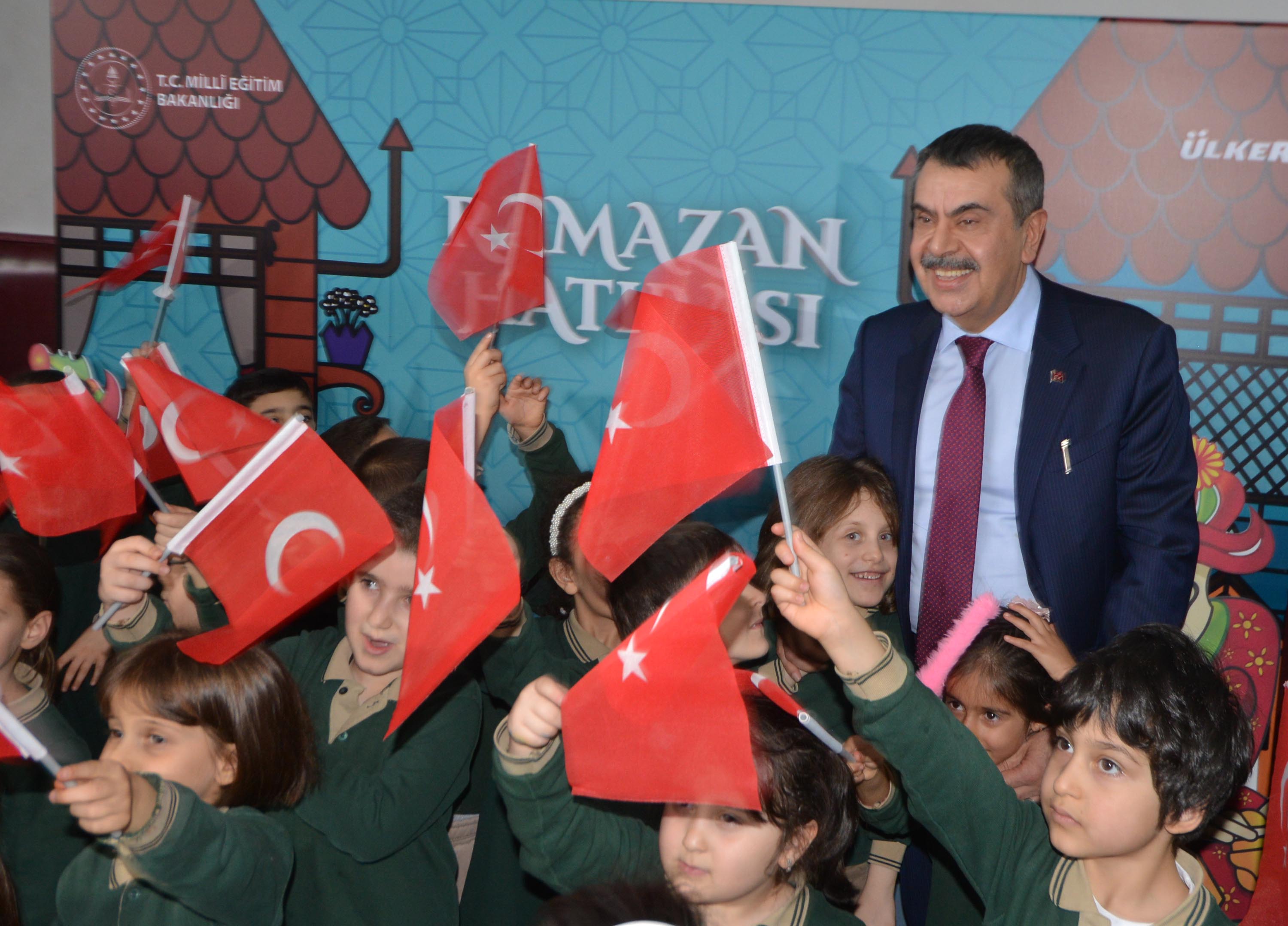 Bakan Tekin öğretmenlerle toplantı