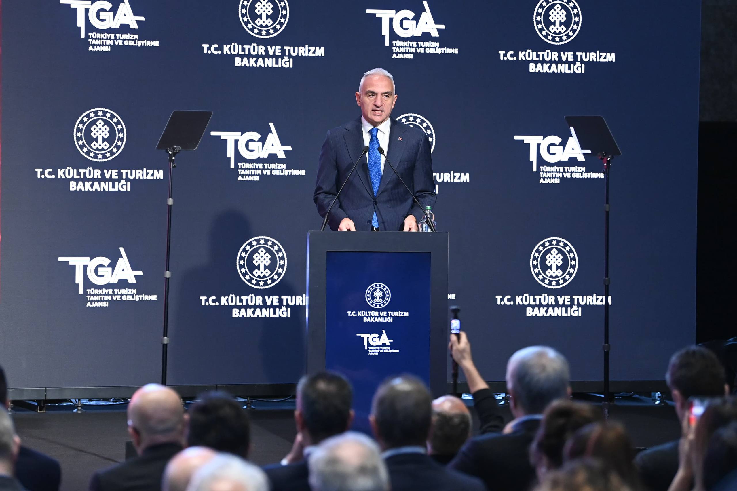 Kültür ve Turizm Bakanı Mehmet Nuri Ersoy konuşma yapıyor