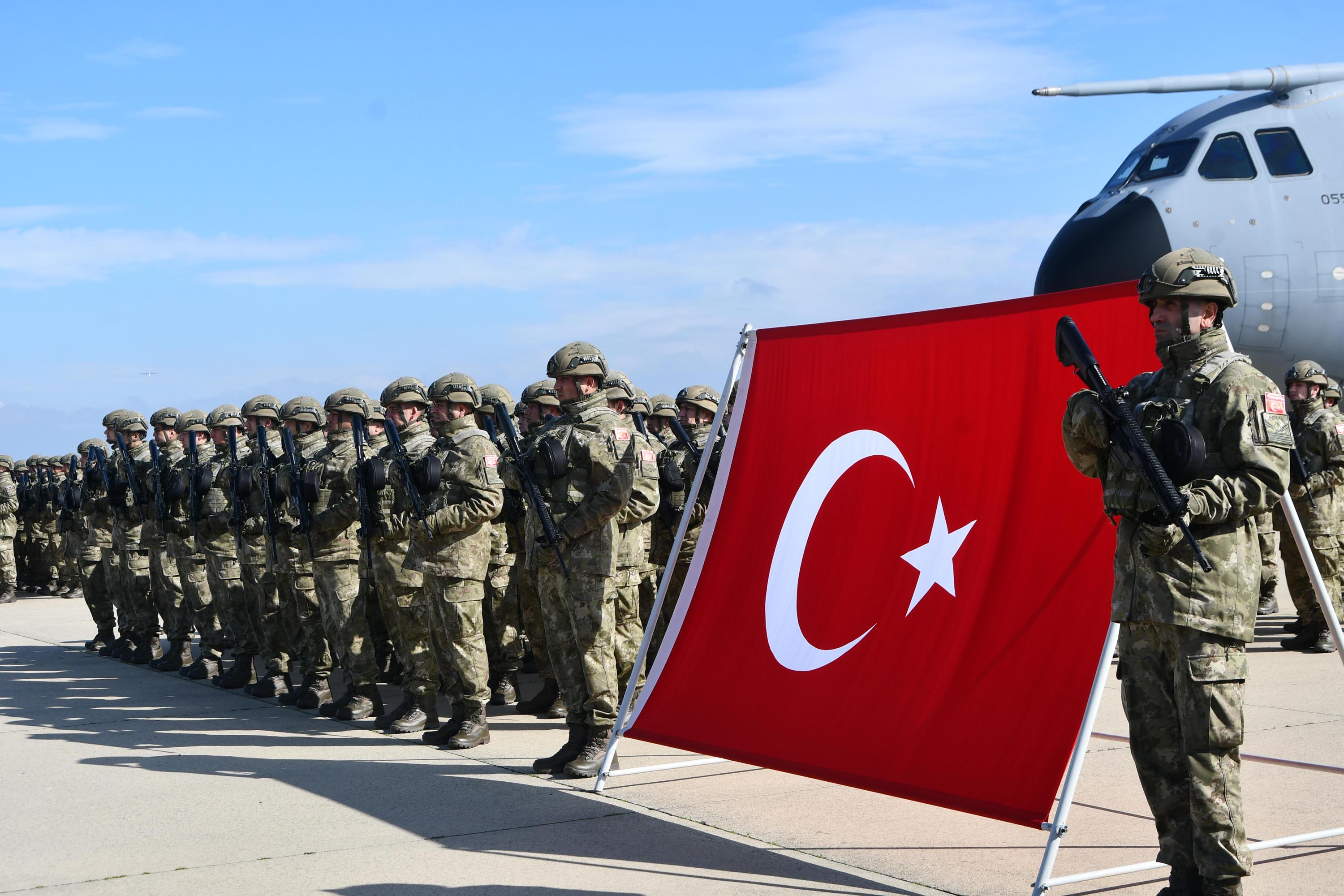 TSK ve NATO Bayrakları