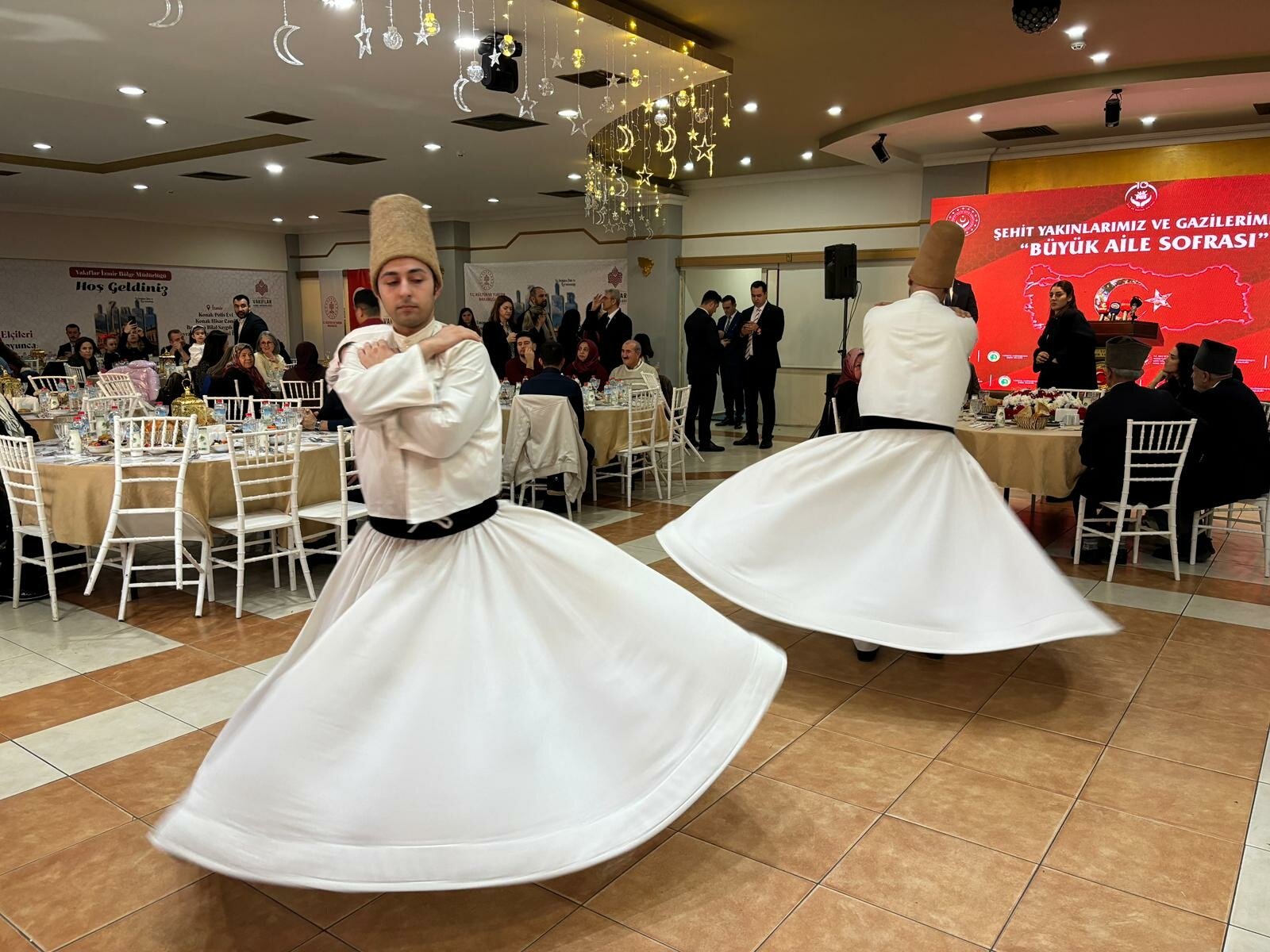 İzmir iftar programından genel görünüm