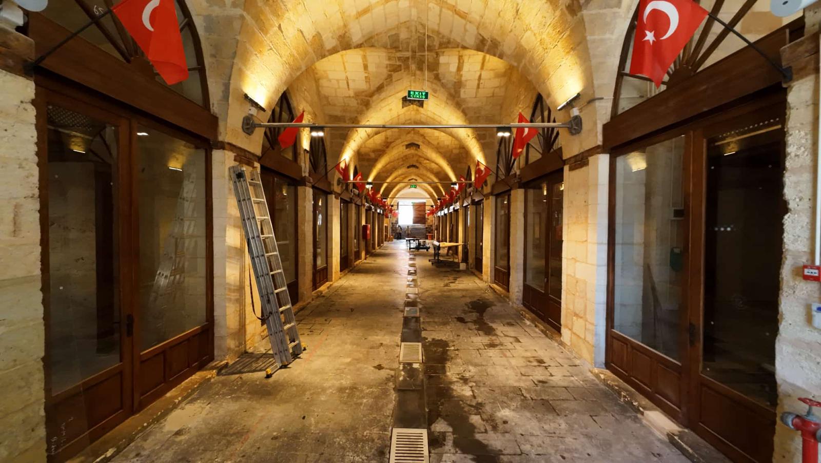 Depremde hasar gören tarihi eser restorasyon çalışması