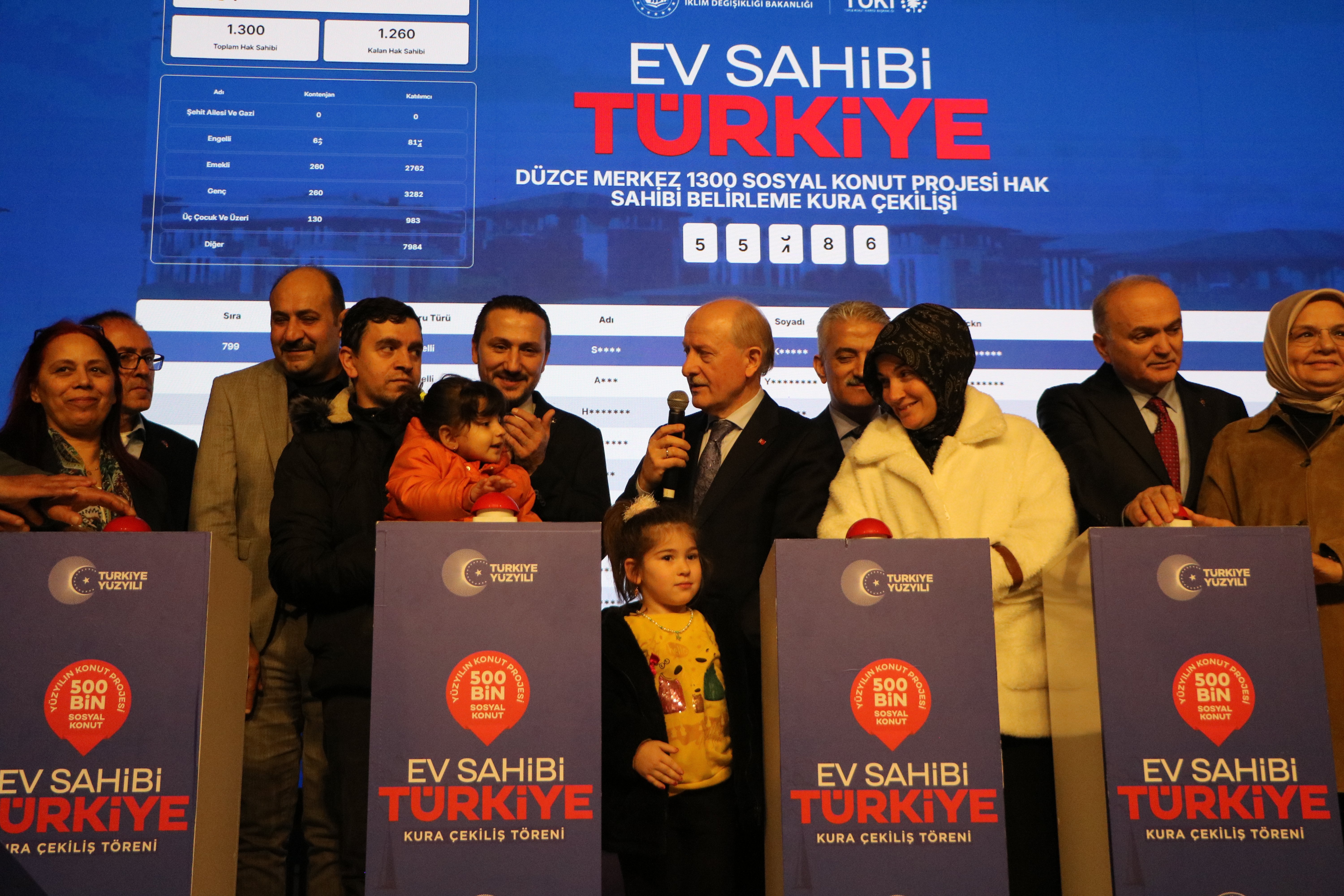 Hasan Suver Konuşma Yapıyor