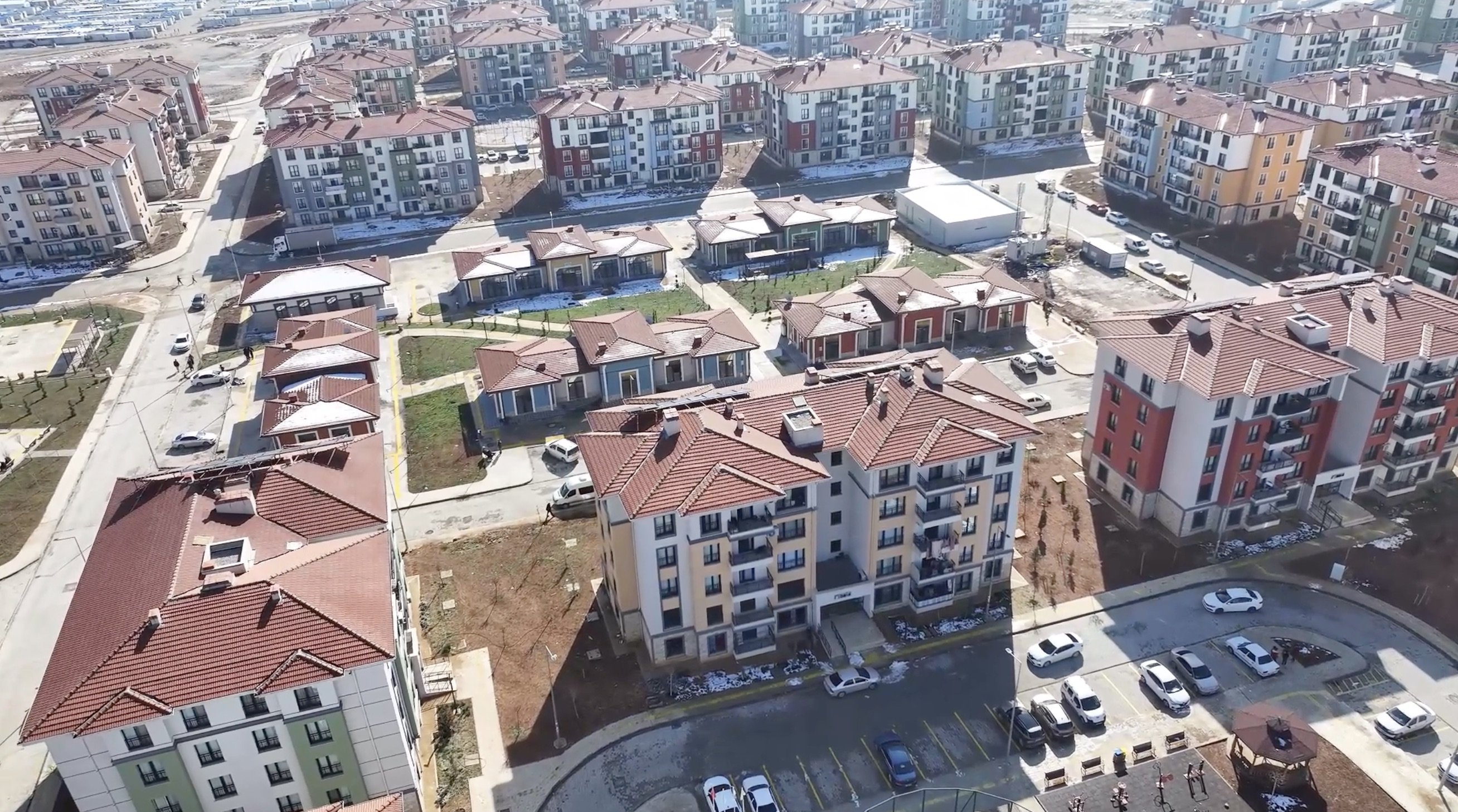 Bakan Fidan inşaat alanında incelemelerde