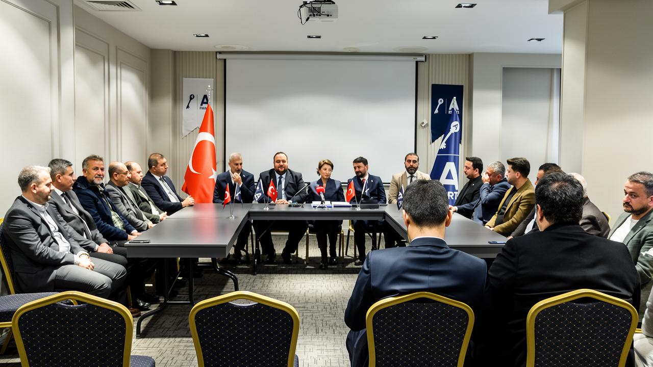 Anahtar Parti heyeti