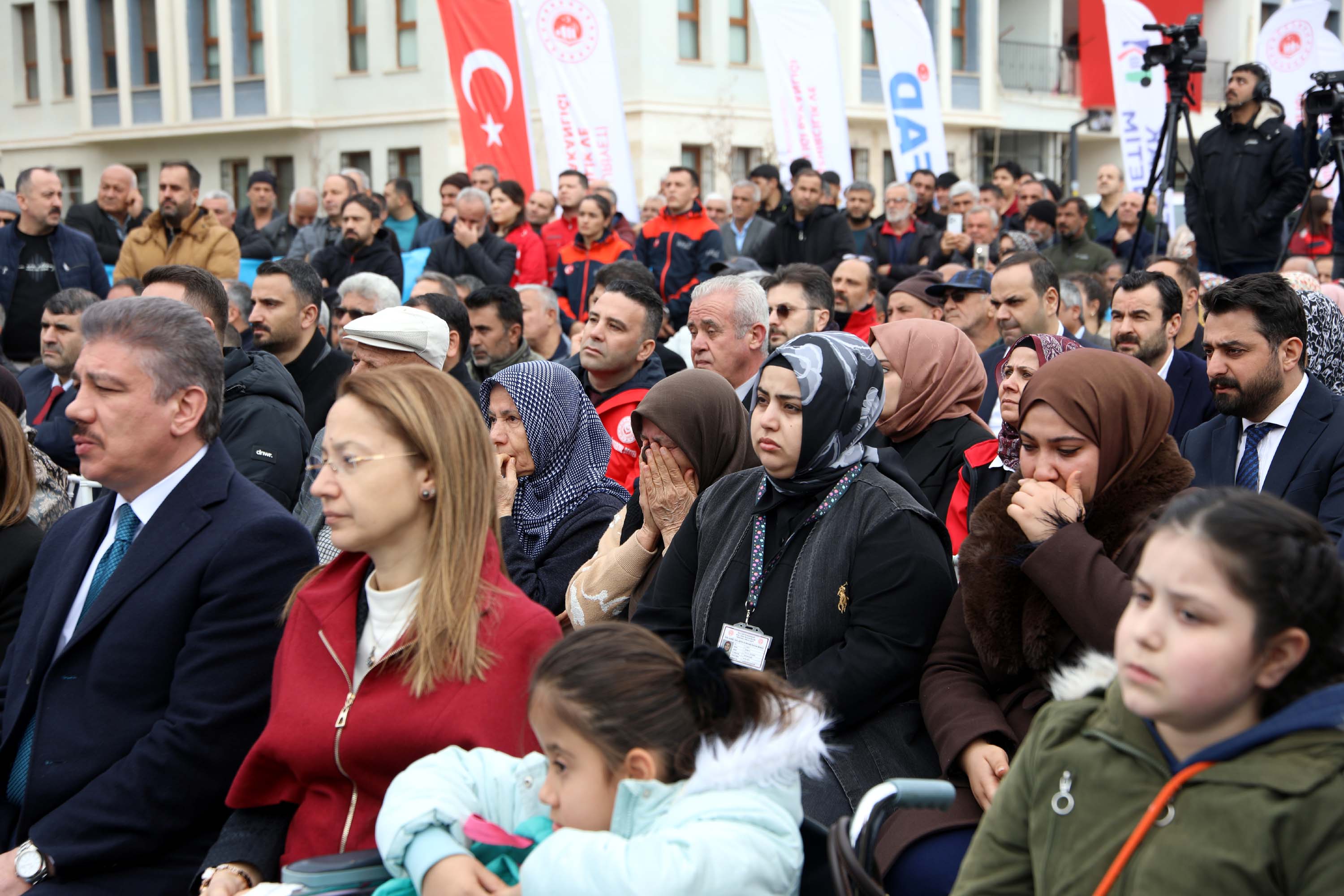 Cevdet Yılmaz Deprem Bölgesi