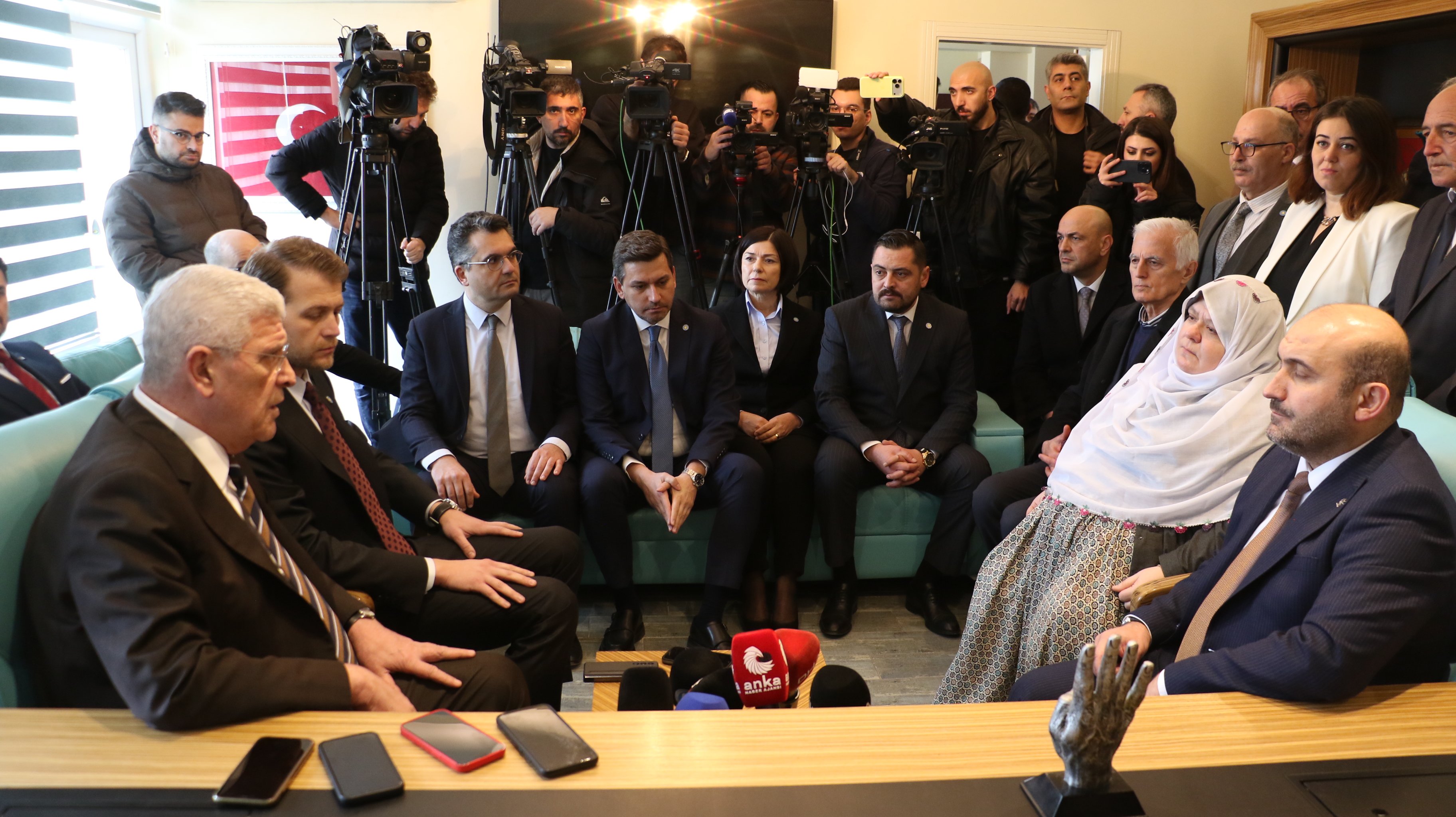 AK Parti heyeti Mihalgazi Belediye Başkanı Hüseyin Akgün ziyareti