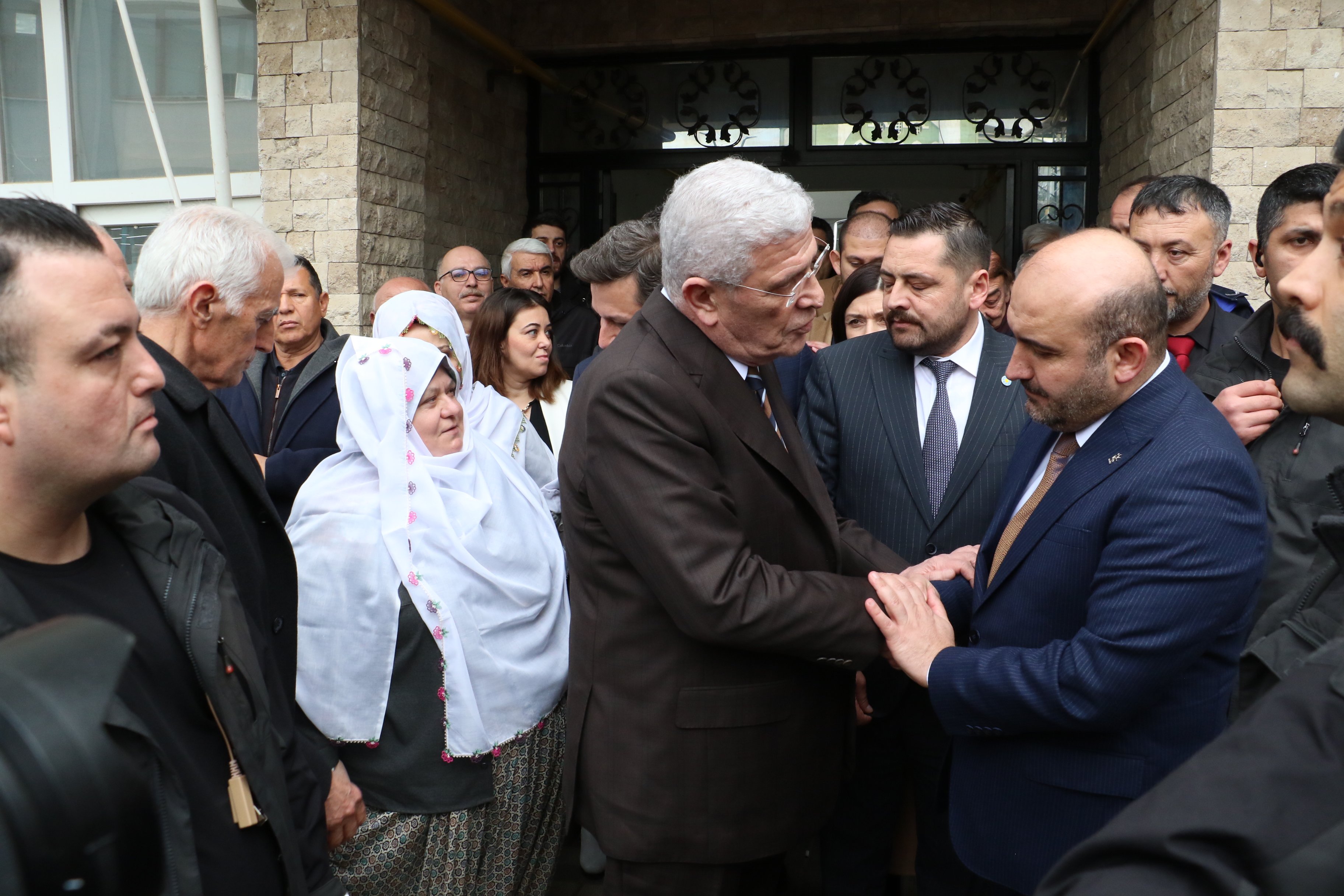 AK Parti Mihalgazi ziyareti grup fotoğrafı