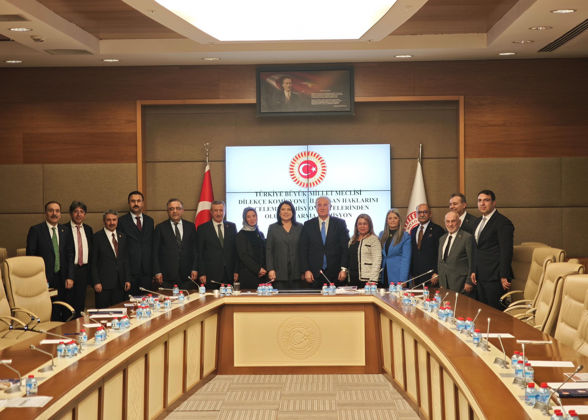 Kamu Başdenetçisi Mehmet Akarca TBMM sunumu