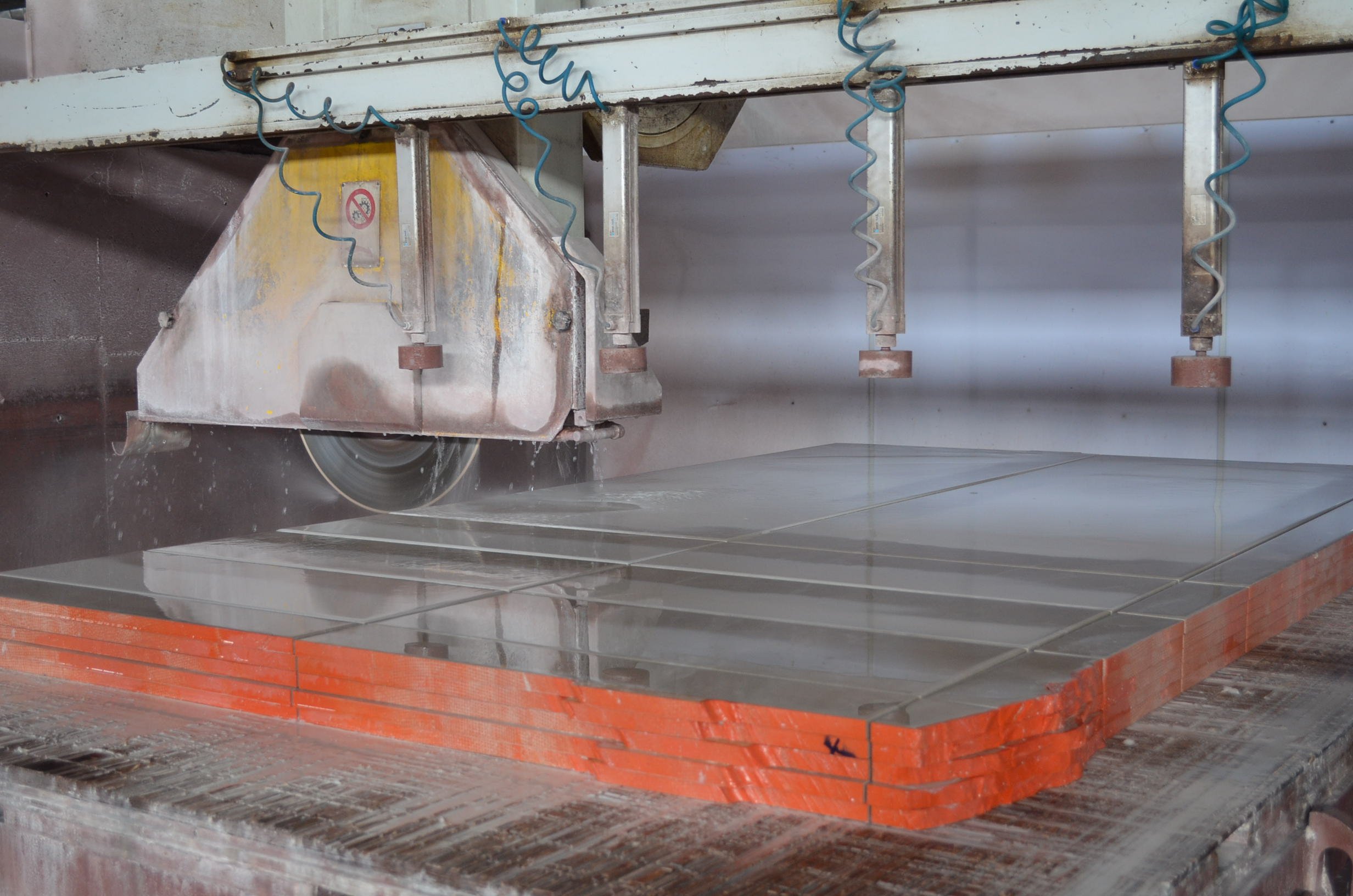 Vişne Mermeri Üretim Hattı