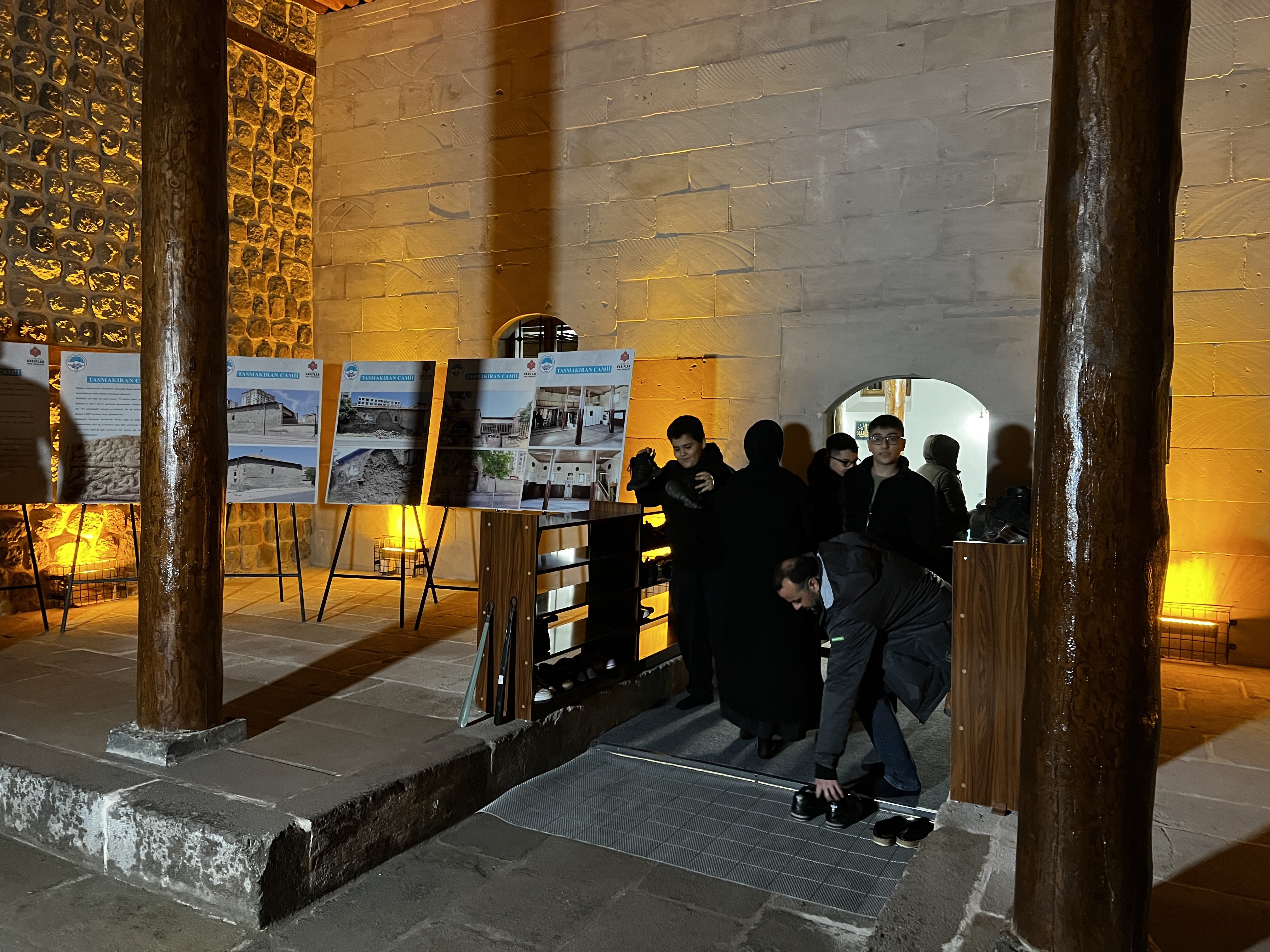 Tasmakıran Camii İç Mekan