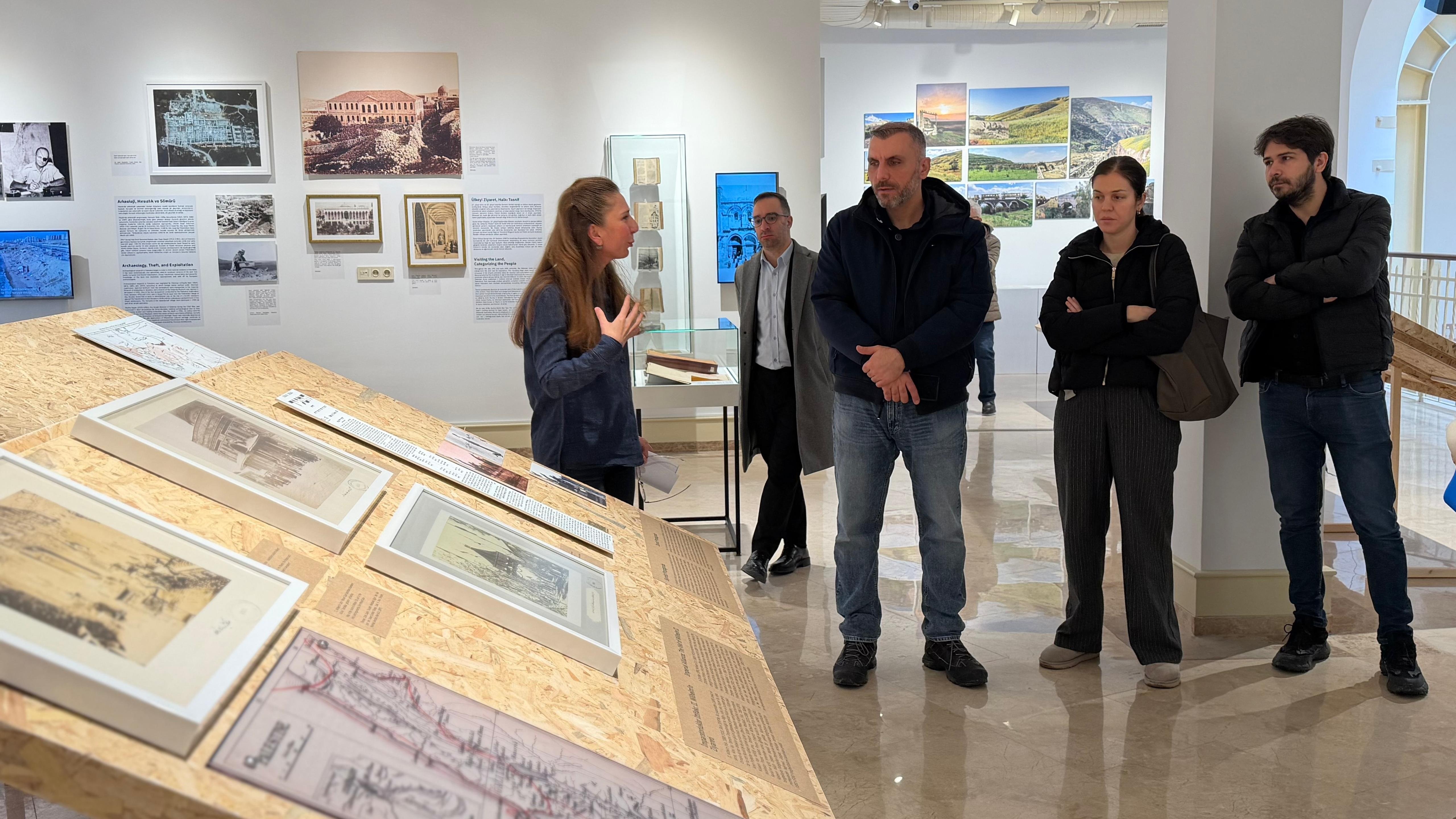 Ankara Filistin sergisi ziyaret