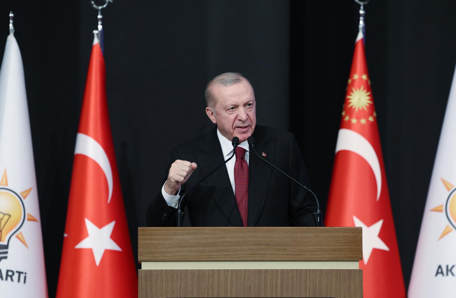Cumhurbaşkanı Erdoğan konuşma yapıyor