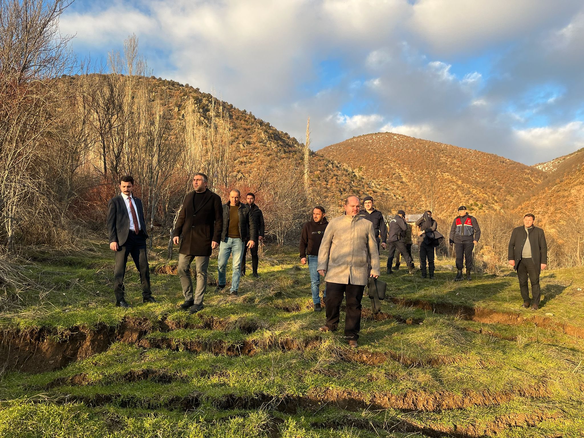 Koyulhisar Kaymakamı Muhammed Hasan Kukuş heyelan incelemesi