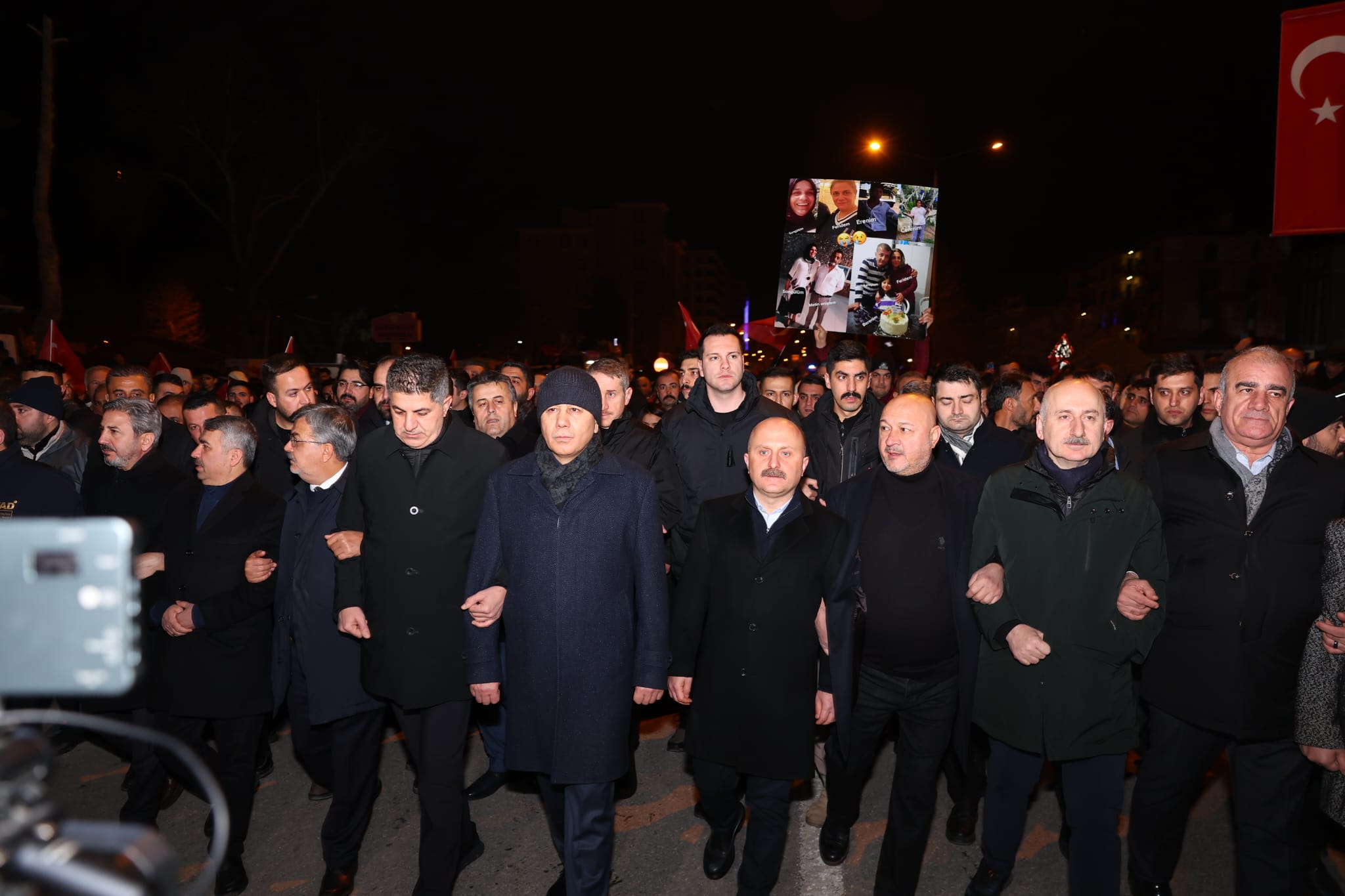 Adıyaman deprem anması sessiz yürüyüş