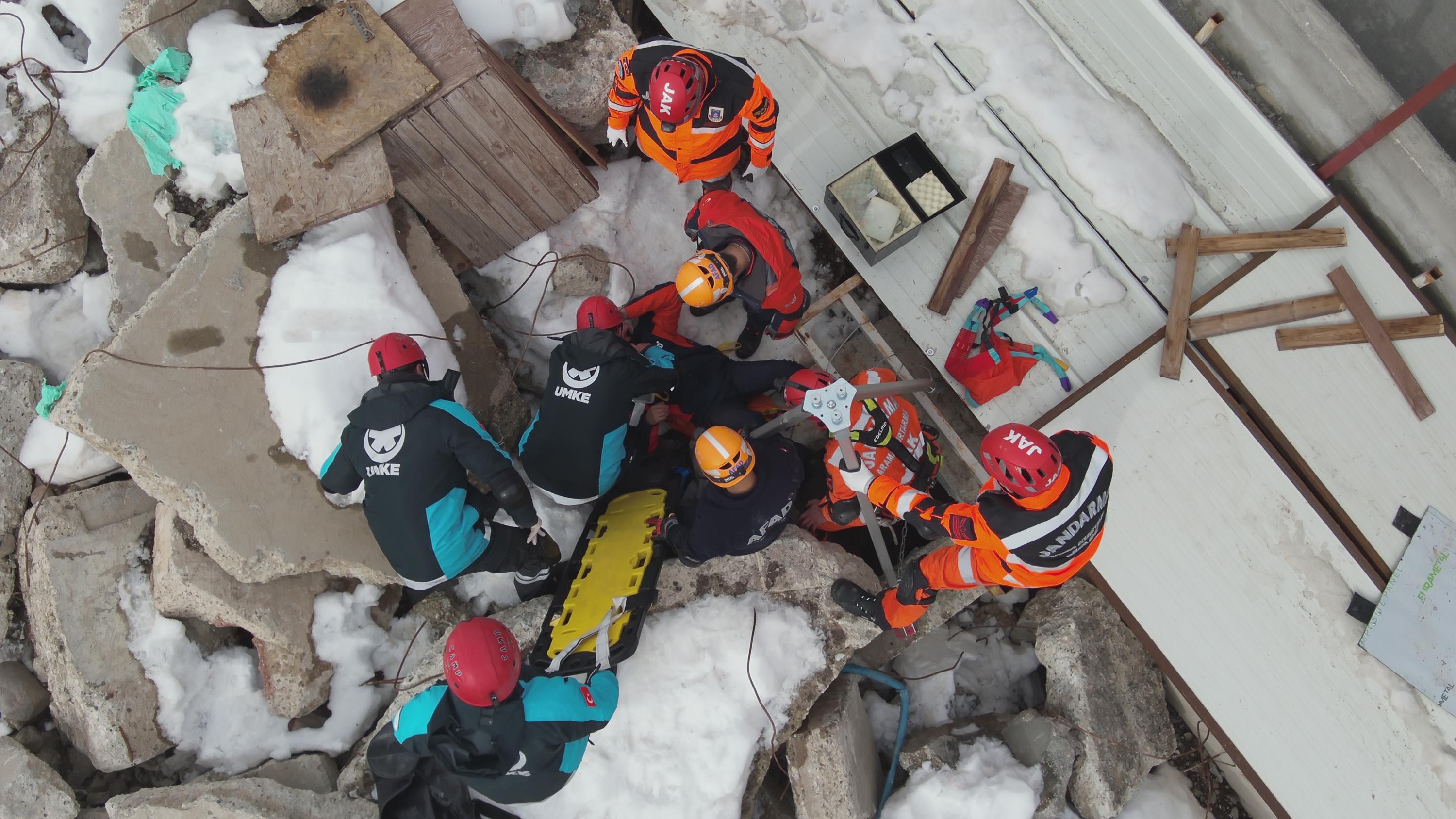 AFAD Ekipleri Saha Çalışması