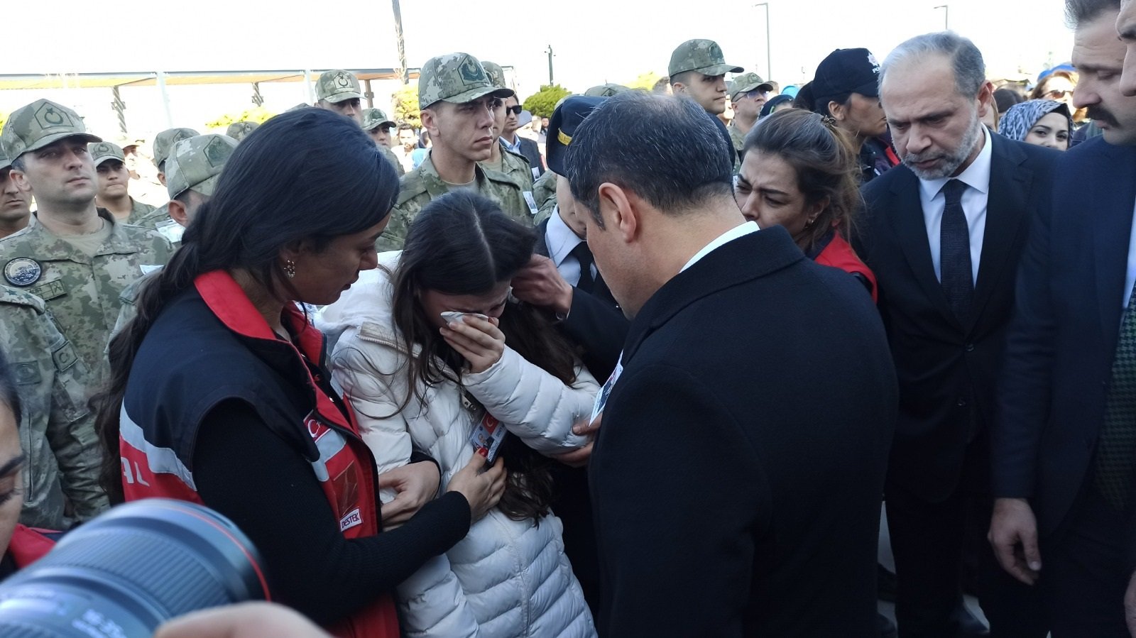 Cenaze Töreni Kalabalığı