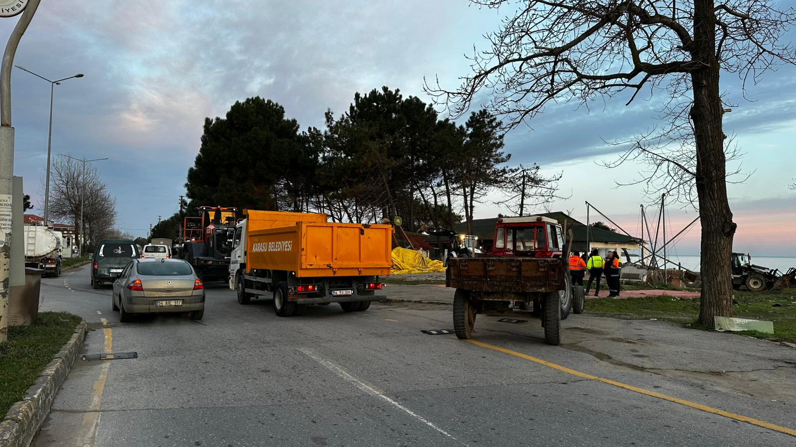 Riskli alan yıkım çalışmaları