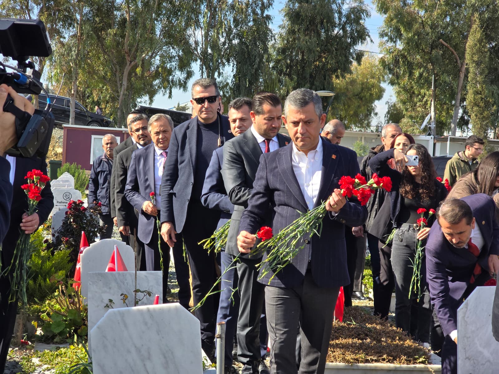 Özgür Özel Deprem Bölgesinde