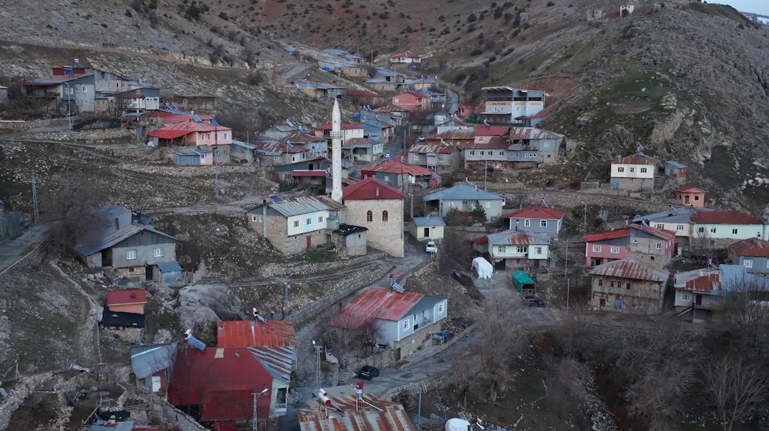 Tarihi cami temizlik sonrası