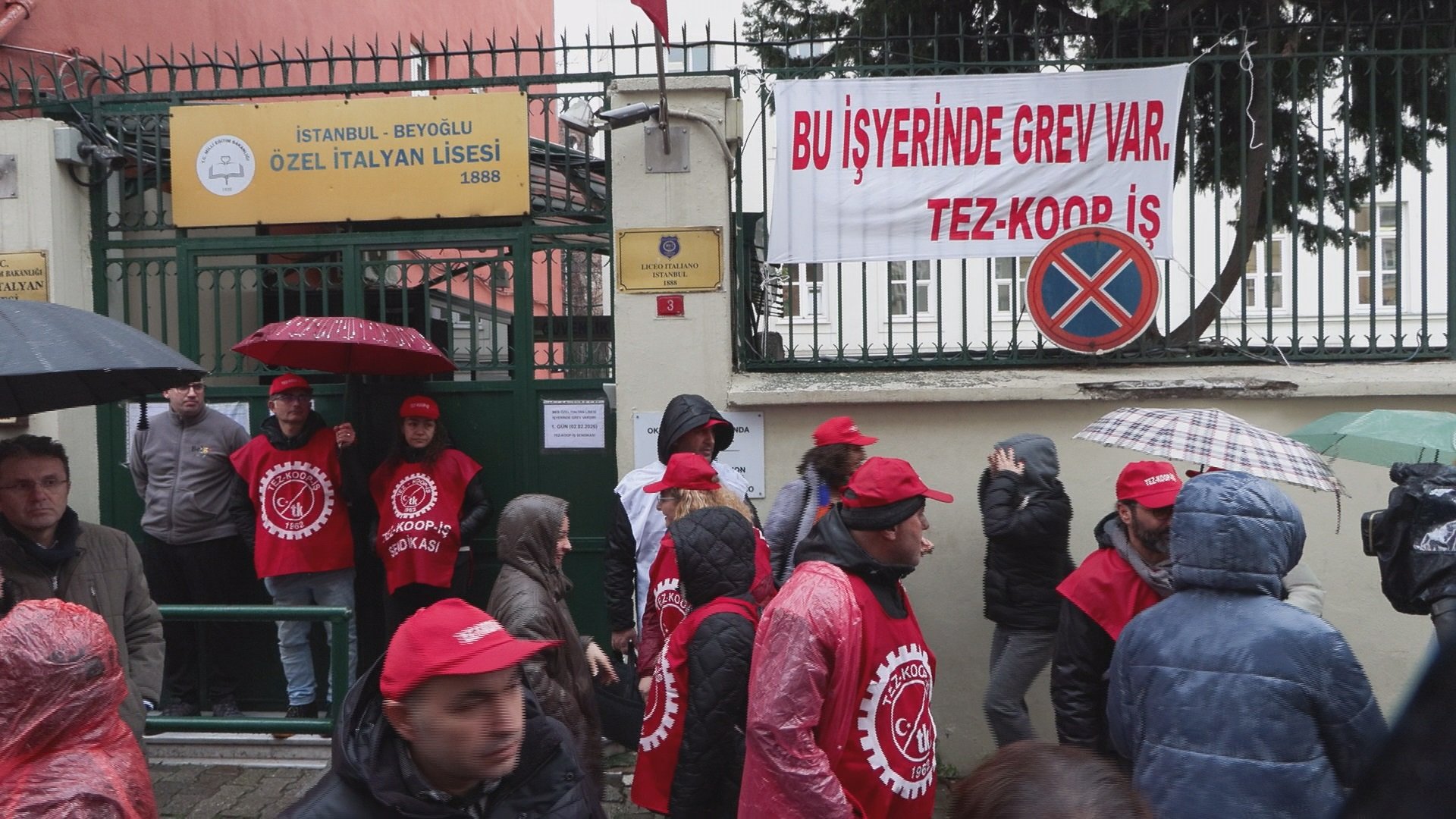 Tez-Koop-İş Sendikası grev alanında