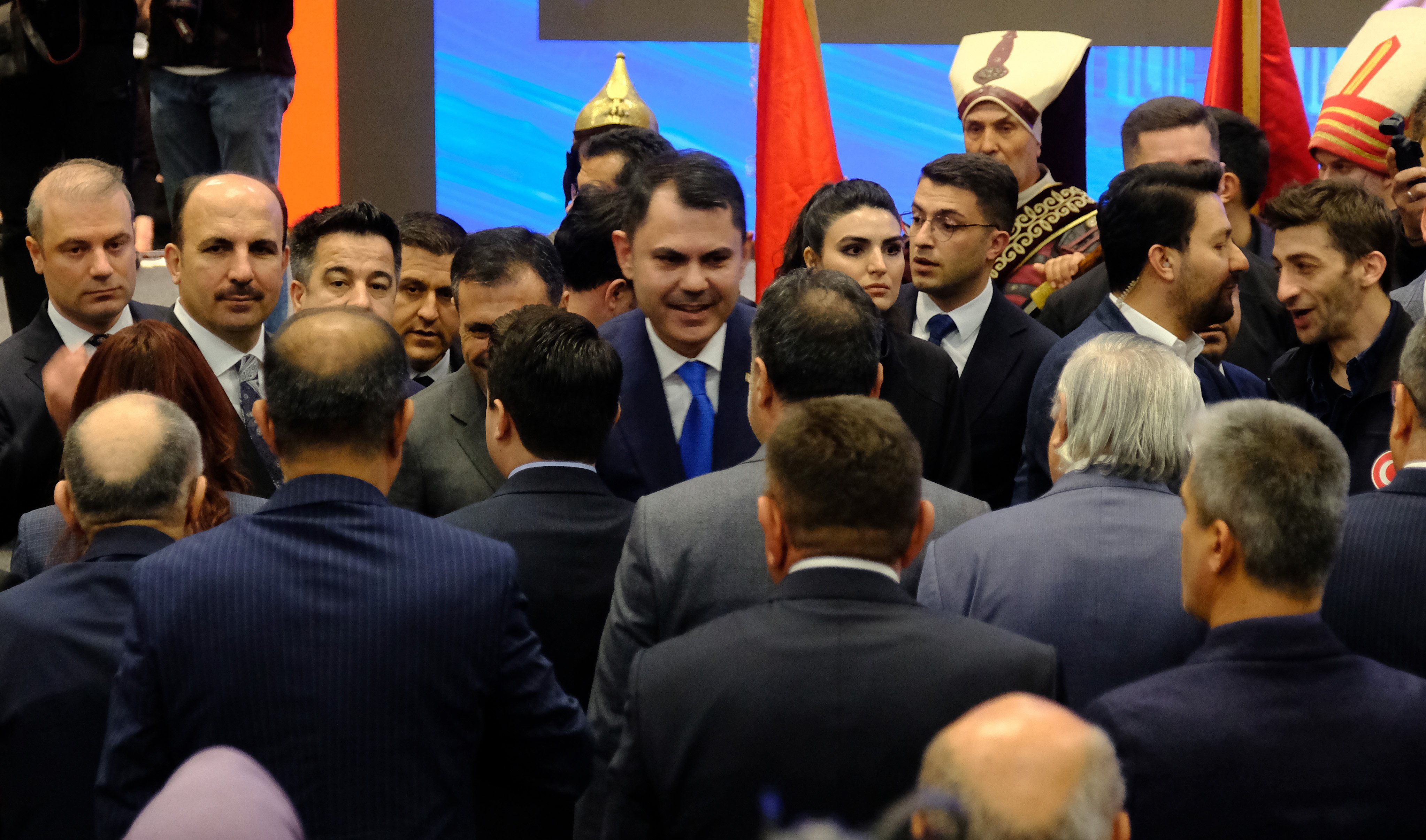 Bakan Kurum konut kura çekilişinde