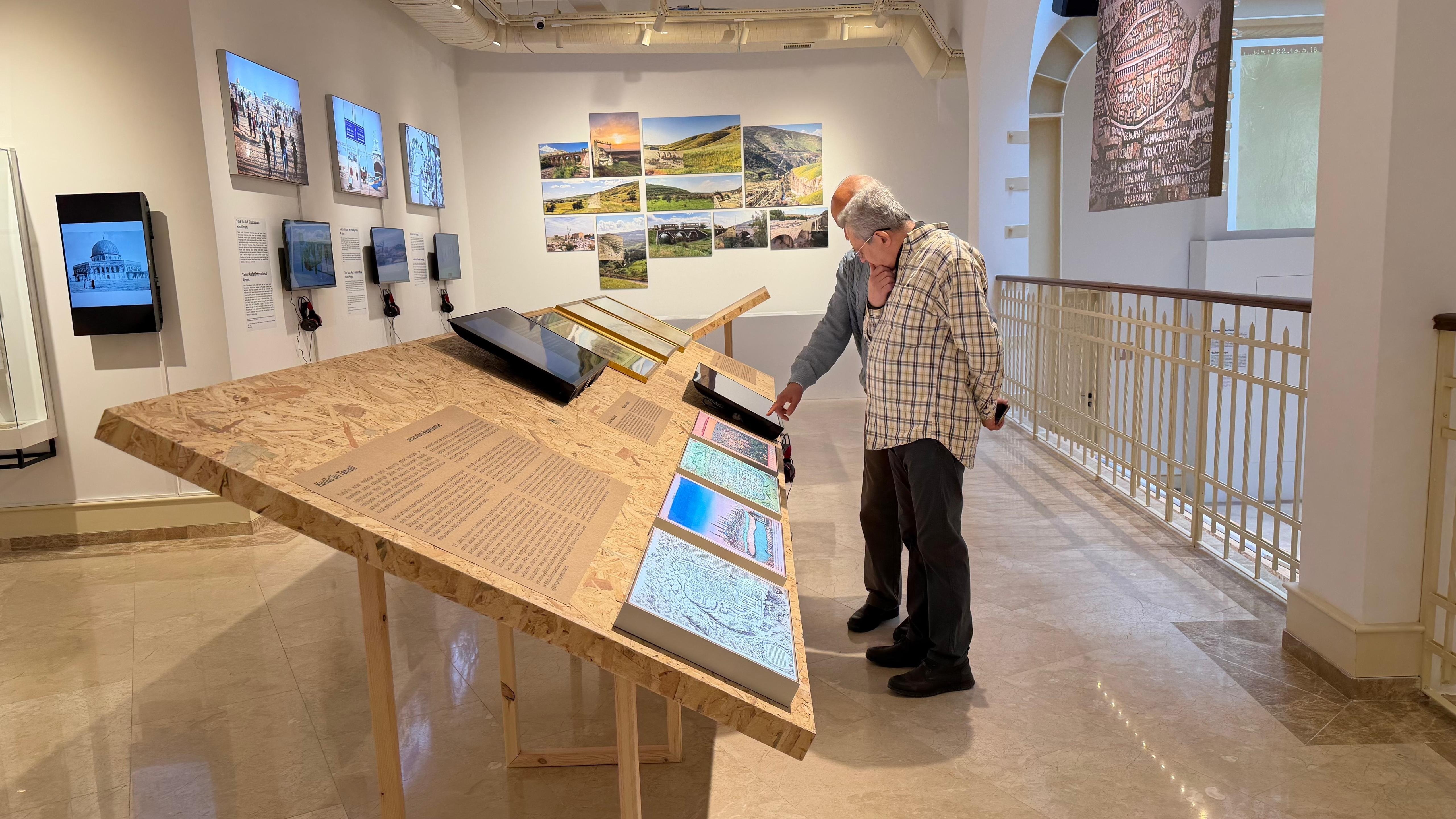 Kuşbakışı Filistin sergisi Ankara