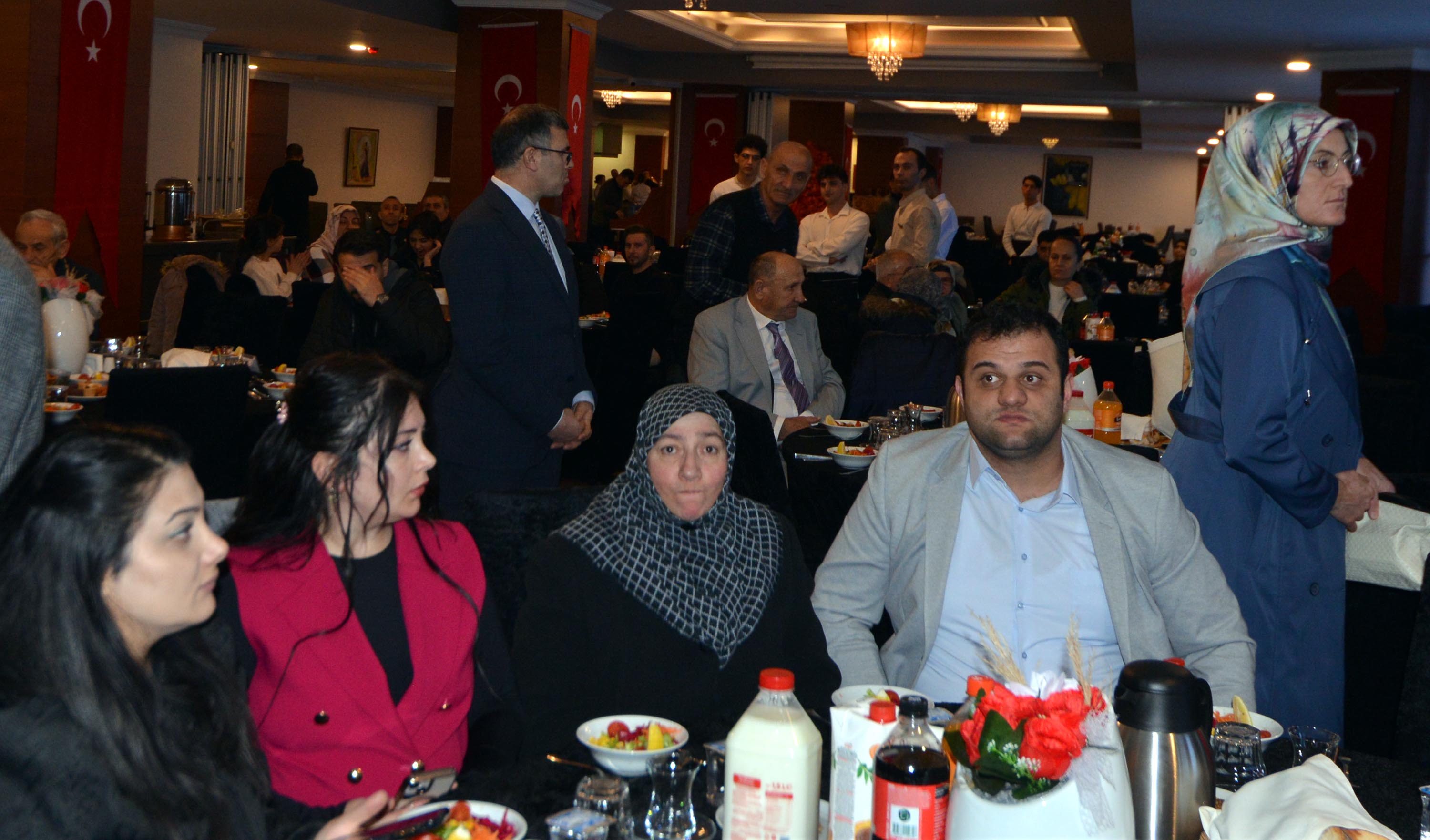 Bakan Tekin konuşma yapıyor