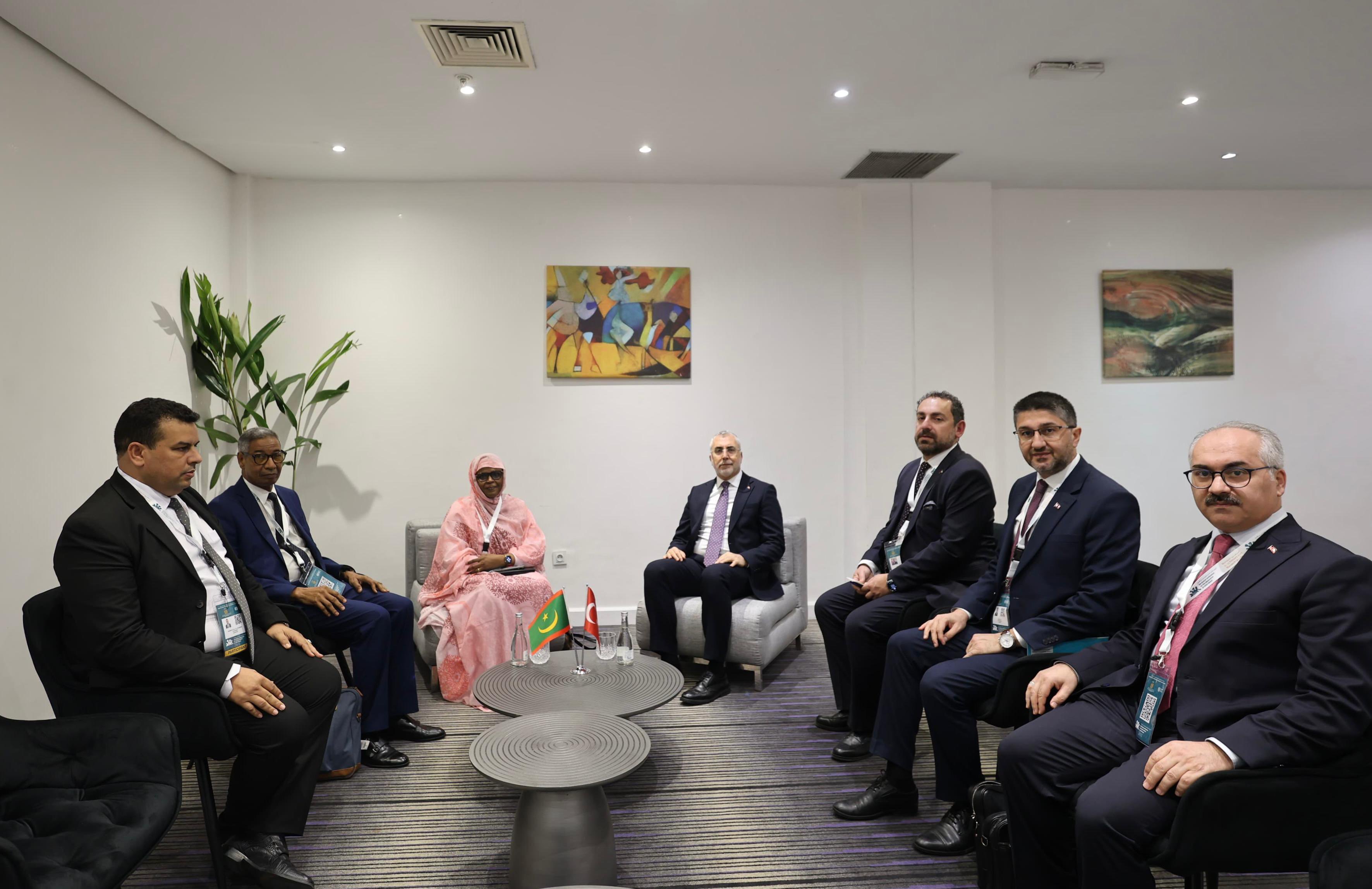 Bakan Vedat Işıkhan Moritanya Çalışma Bakanı ile görüşüyor