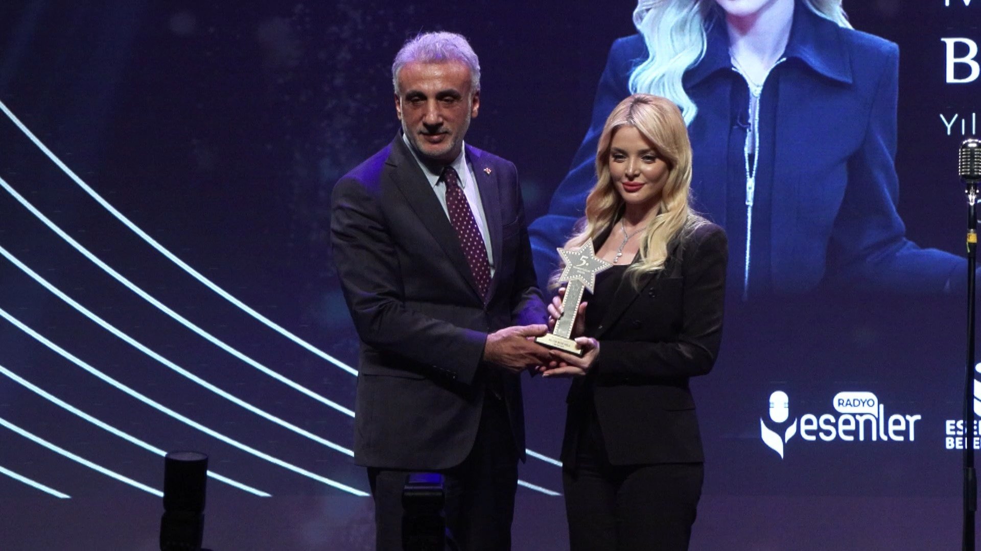 Esenler Belediye Başkanı Mehmet Tevfik Göksu Radyonun Yıldızları Ödül Töreni