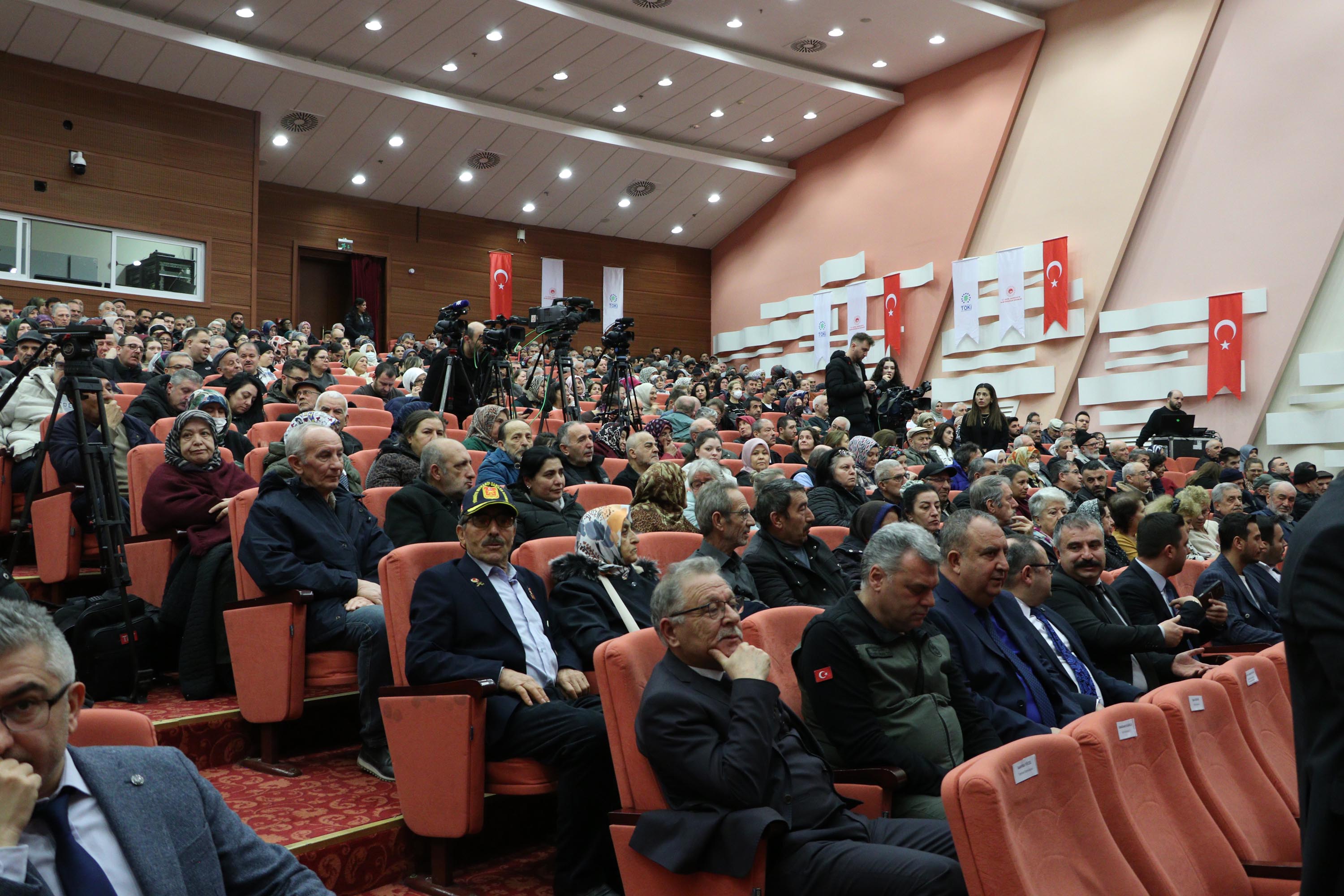 Kura Töreni Genel Görünüm