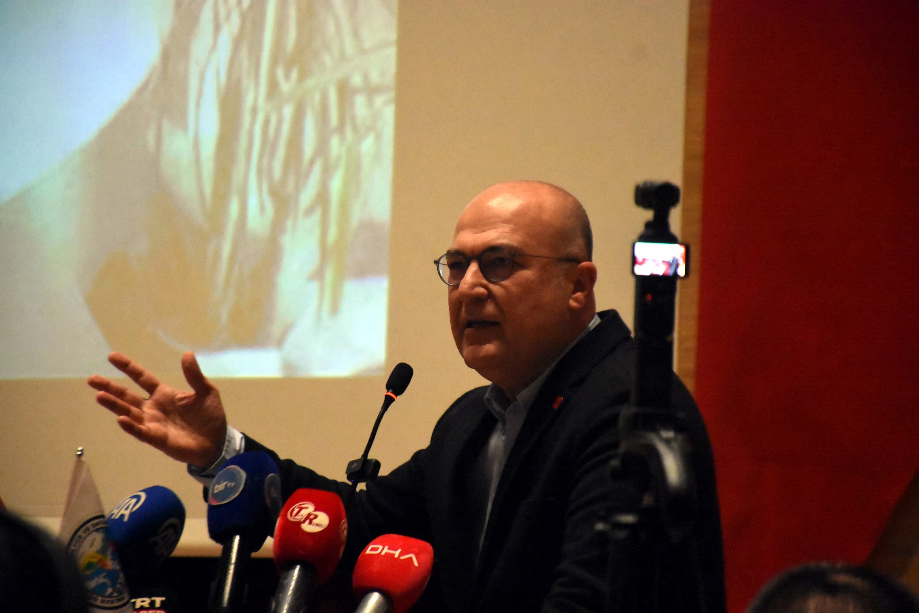 İzmir İktisat Kongre Merkezi