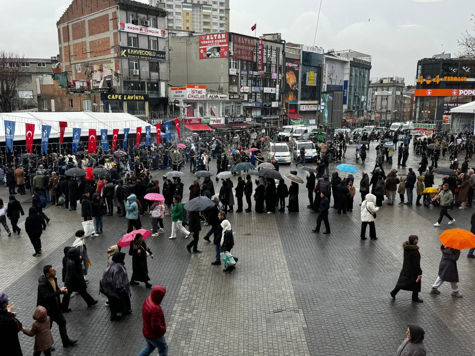 Esenler Hamsi Festivali ikram