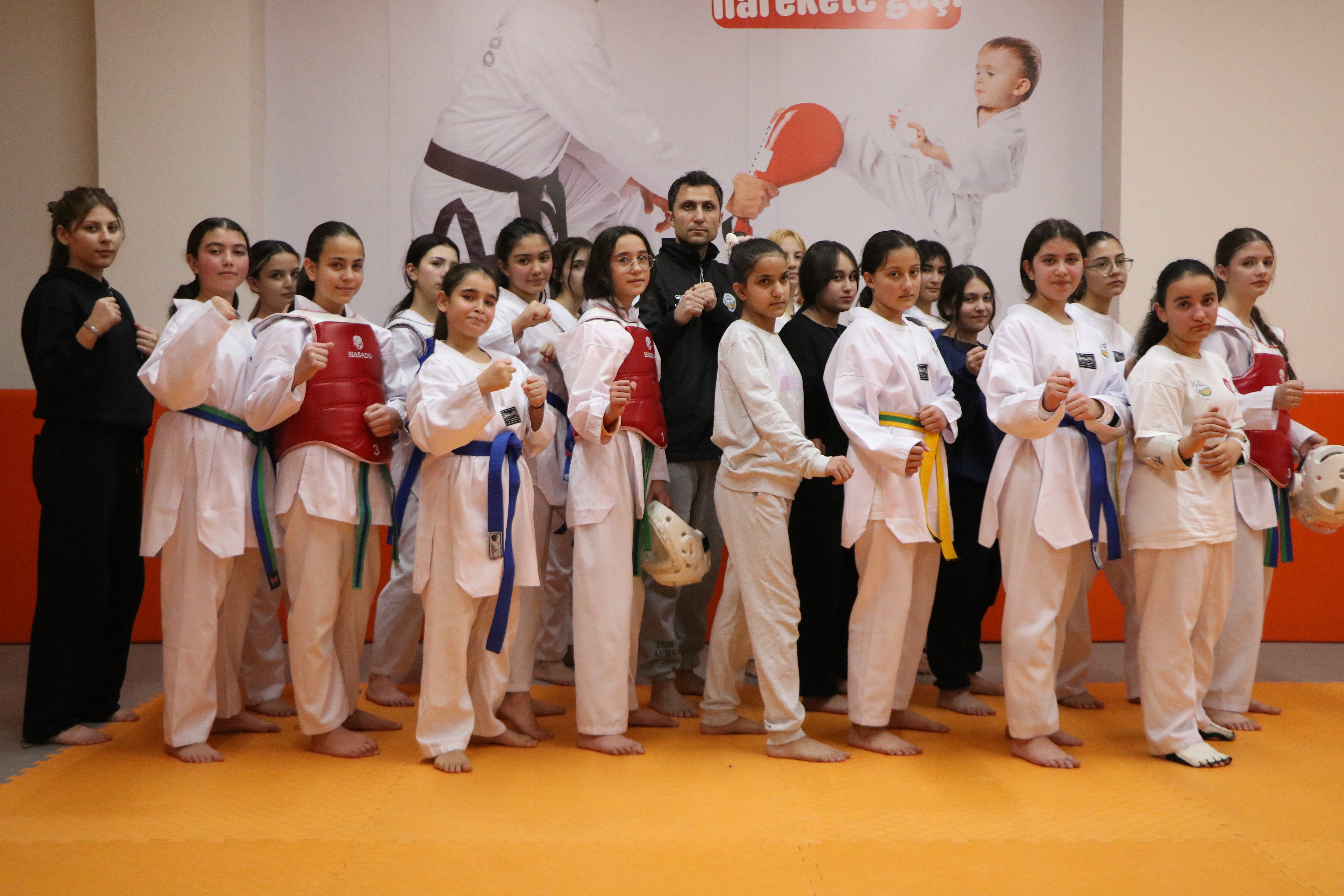 Kayseri Valisi Gökmen Çiçek ERVA Spor Okulları