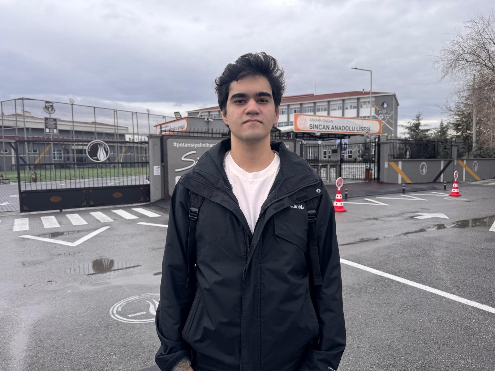 Ali Osman Köse öğrencilerle