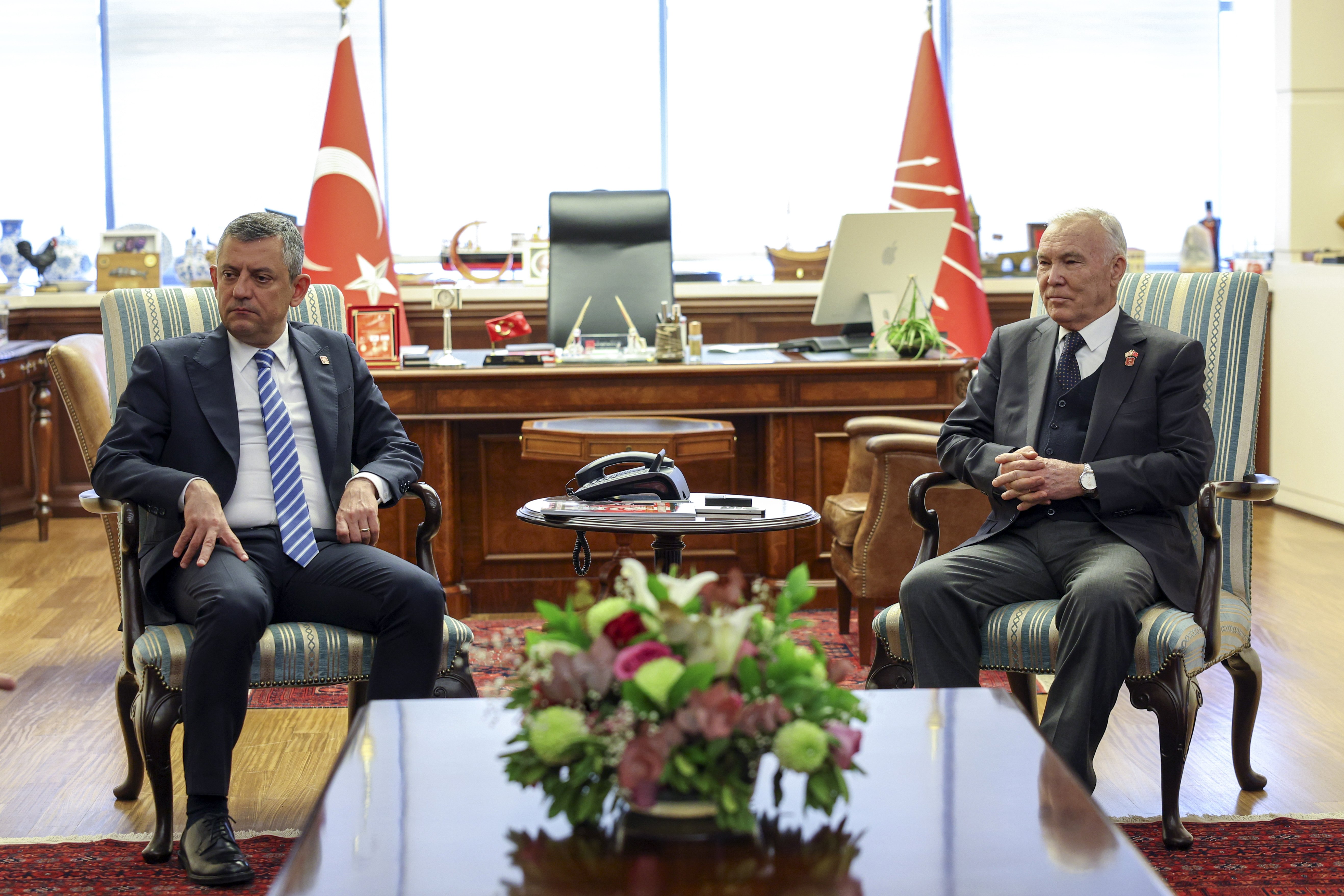 CHP şehit aileleri gaziler çalıştayı