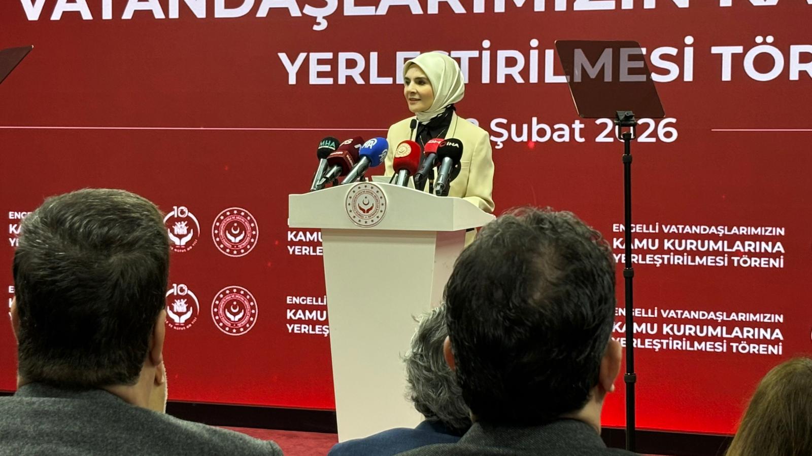 Aile ve Sosyal Hizmetler Bakanı Mahinur Özdemir Göktaş