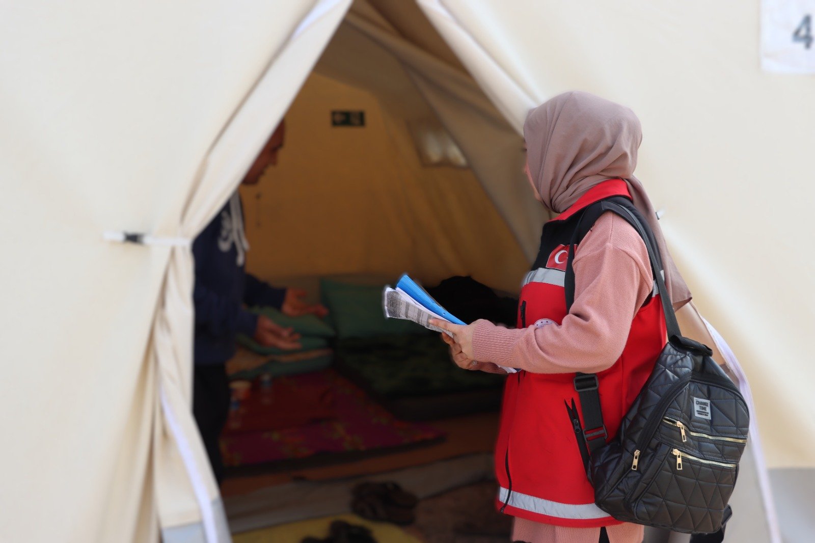 Aile ve Sosyal Hizmetler Bakanlığı Logolu Afiş