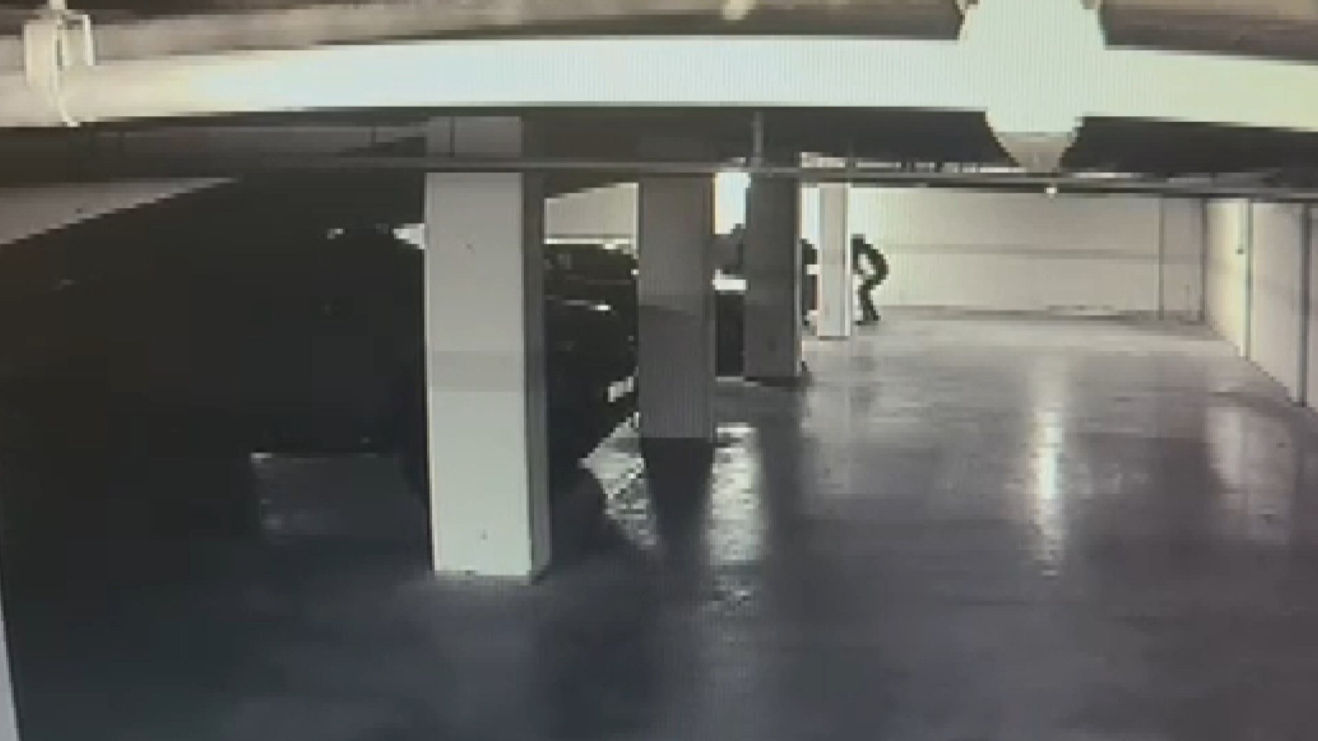 Bakırköy hırsızlık iddiası site otoparkı